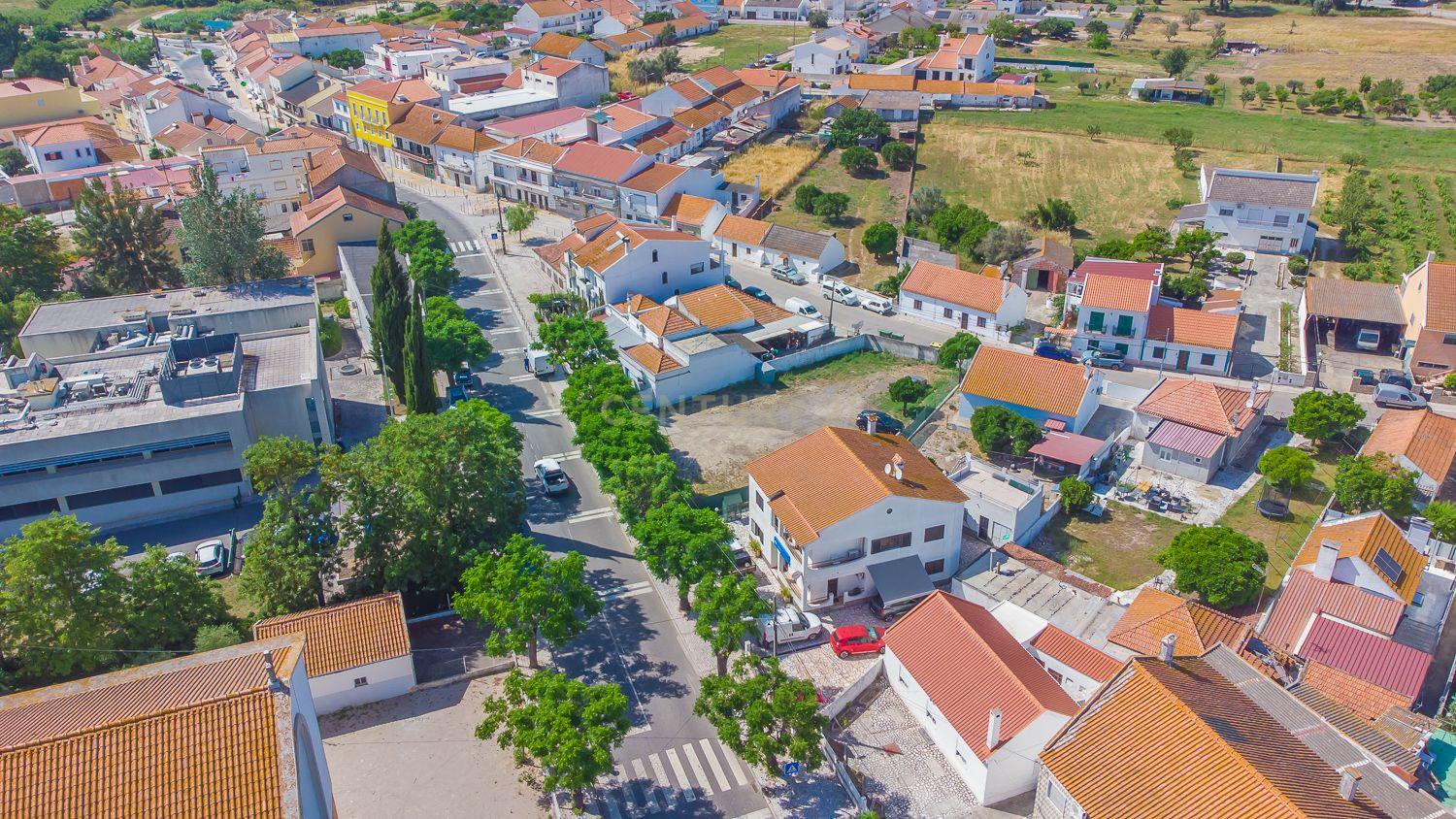 Fotografia 12 de Terrenos Urbanos em Águas de Moura – Excelente Oportunidade para Habitação ou Investimento