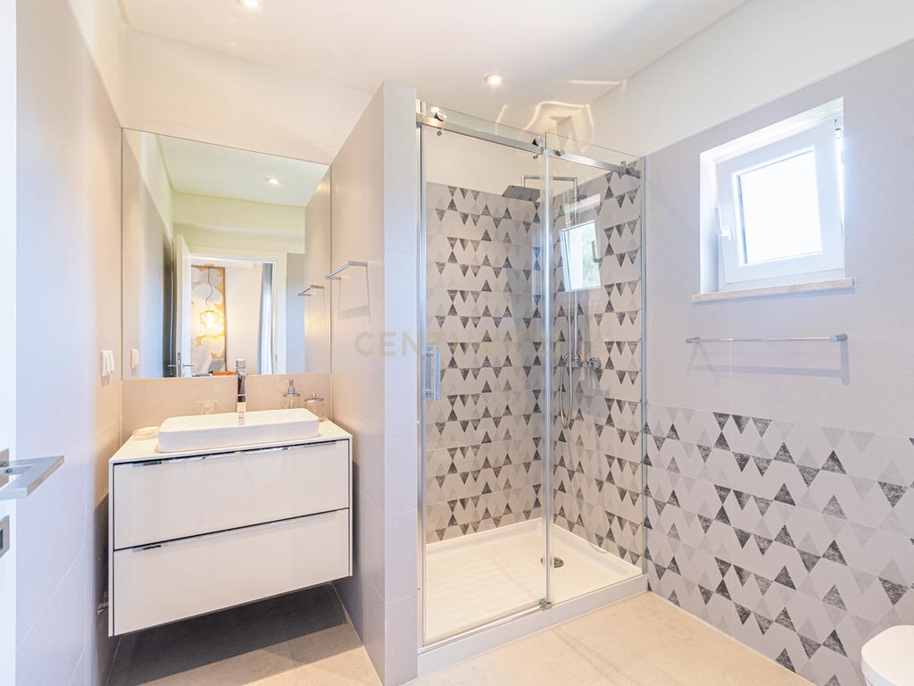 Moradia T5 com piscina em Sesimbra - Image 51