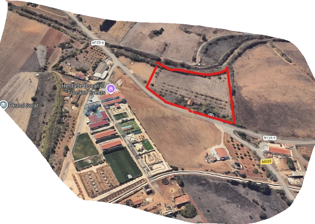 Terreno em Odiáxere, Lagos - 10600m² - Image 8