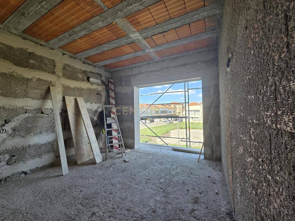 Moradia com Três Quartos em Construção na Póvoa de Varzim - Image 31