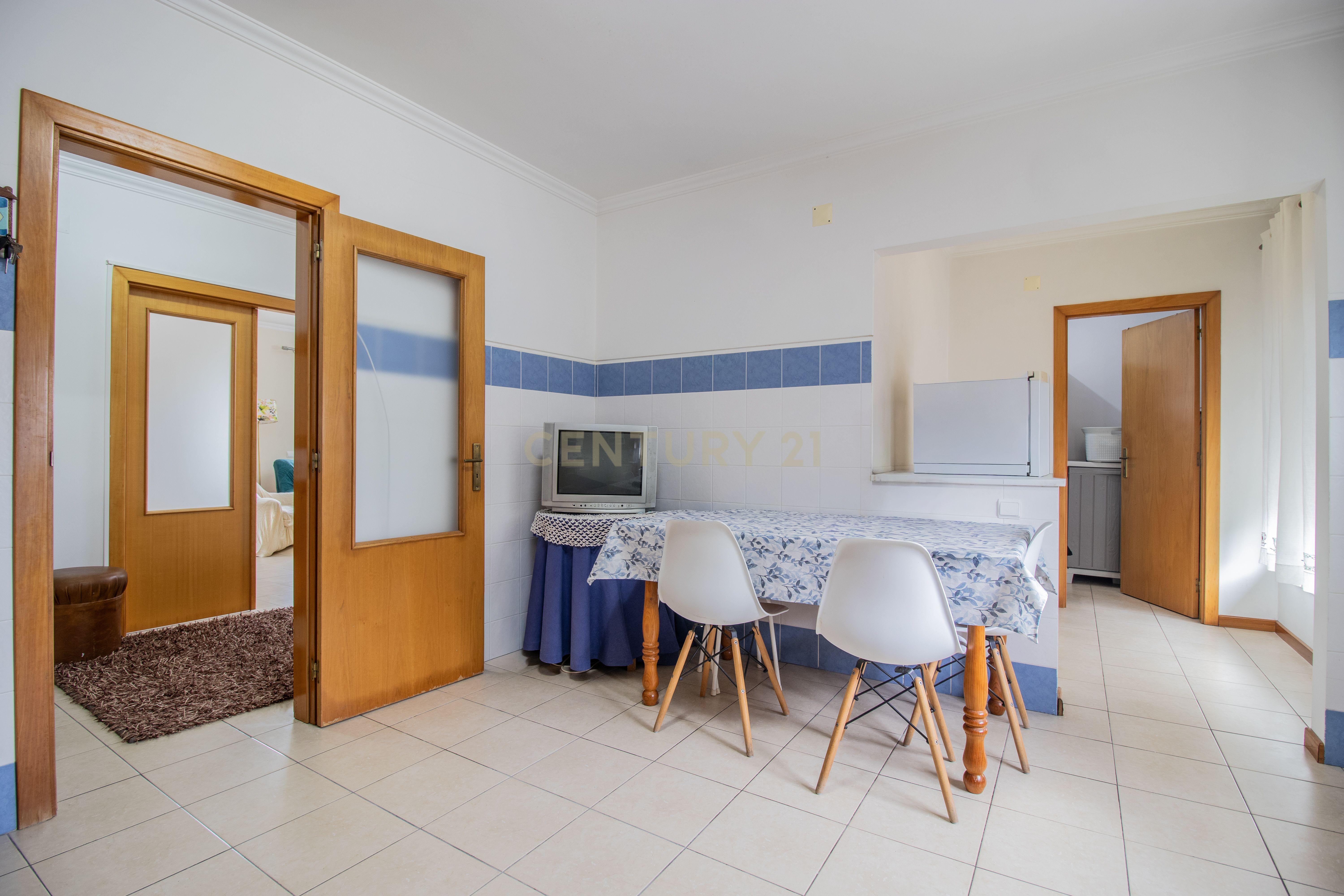 Fotografia 6 de T4 Duplex em Pataias com 181 m², garagem, arrumo e excelente luminosidade