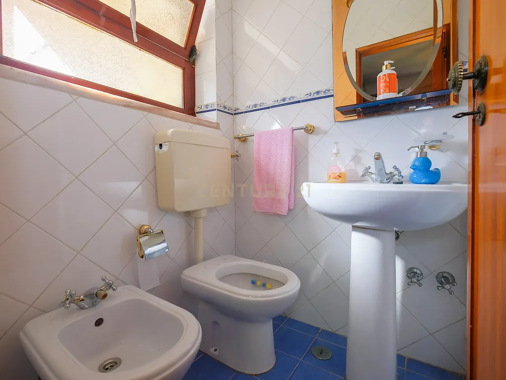 Uma moradia para viver, desfrutar e criar memórias na Parede - Image 14