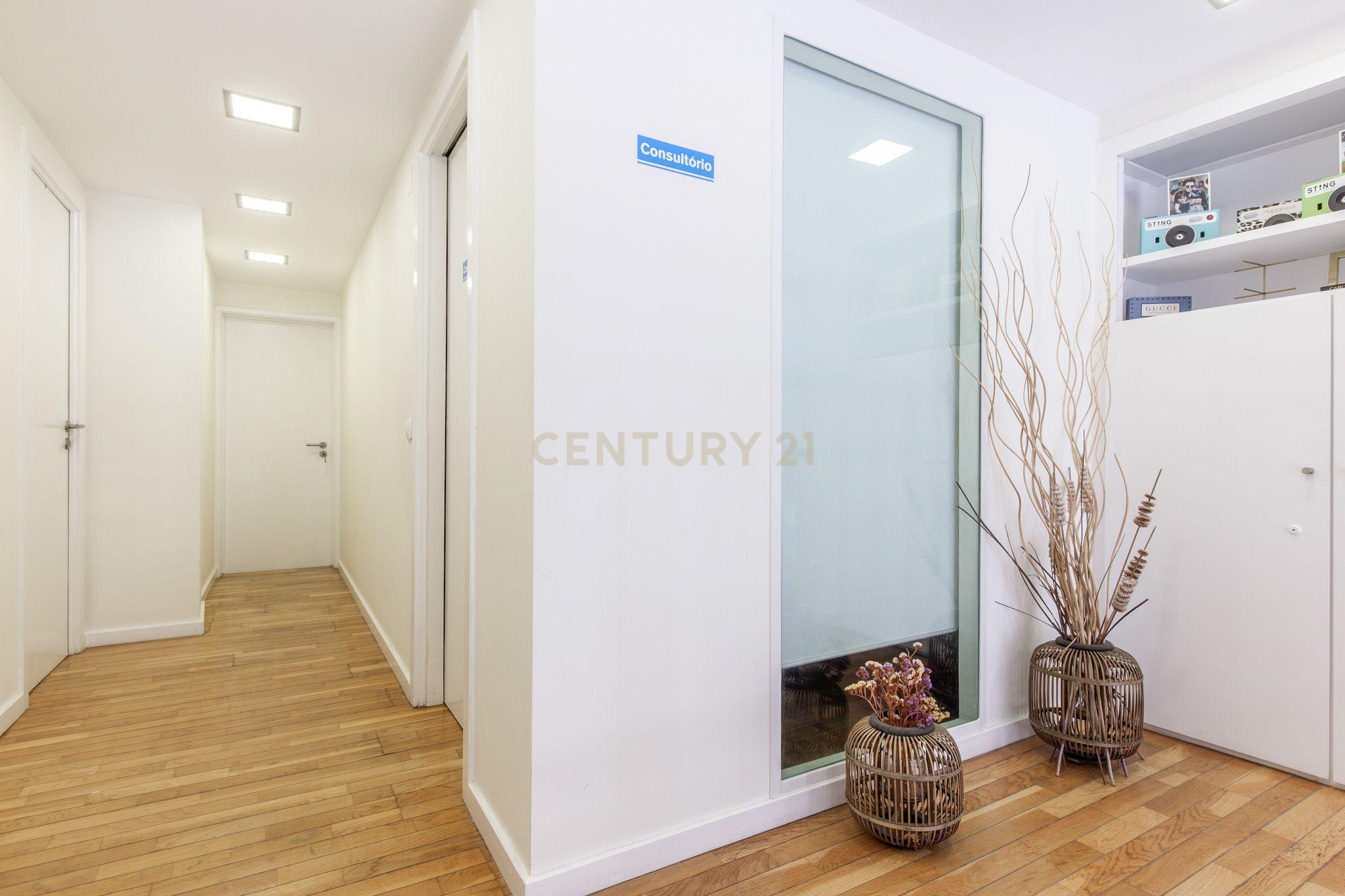 Fotografia 7 de Loja com 191 m² no centro de Almada | Excelente oportunidade de investimento