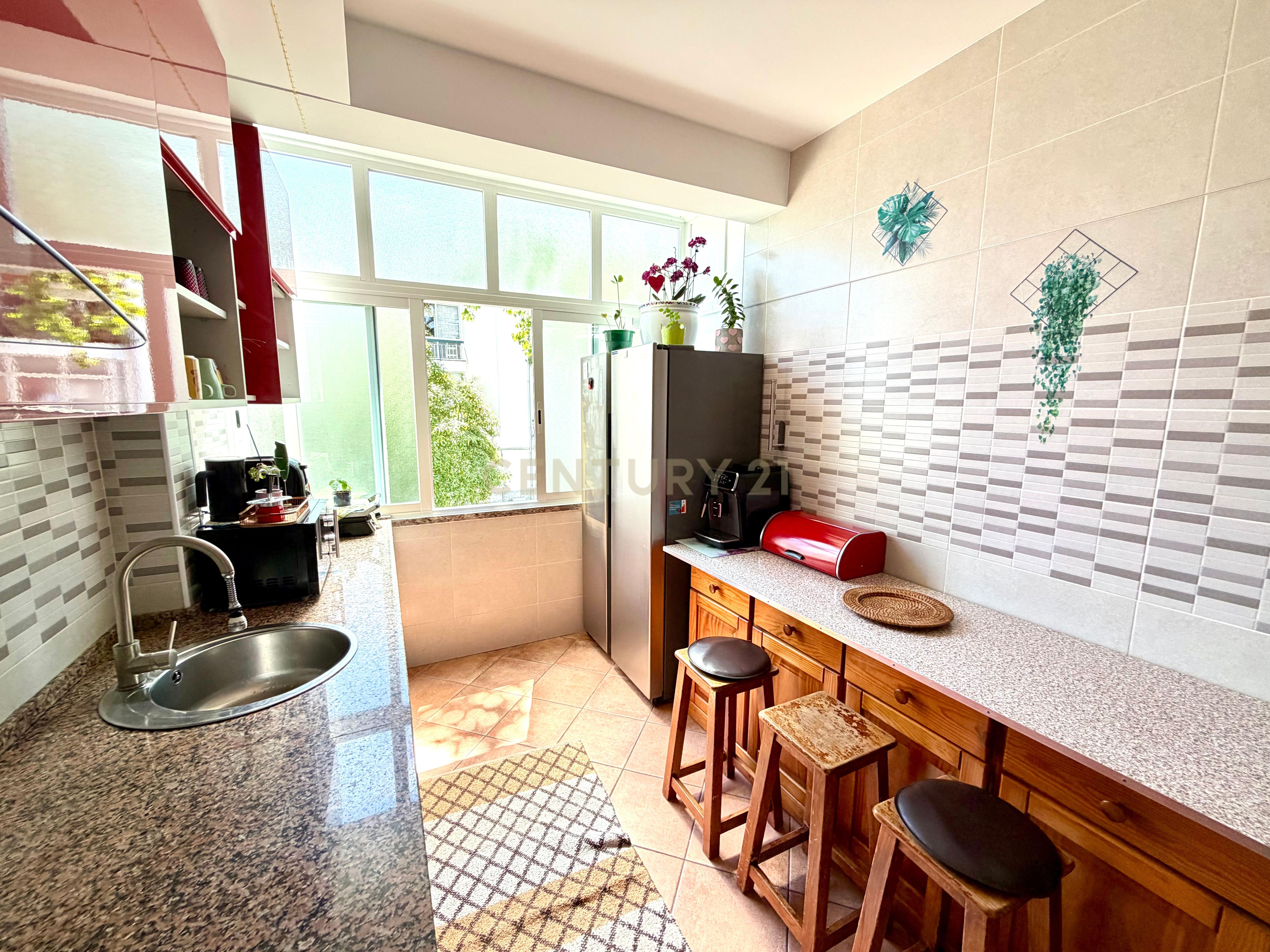 Fotografia 4 de 🏡 Um T2 onde só precisa de trazer as malas.