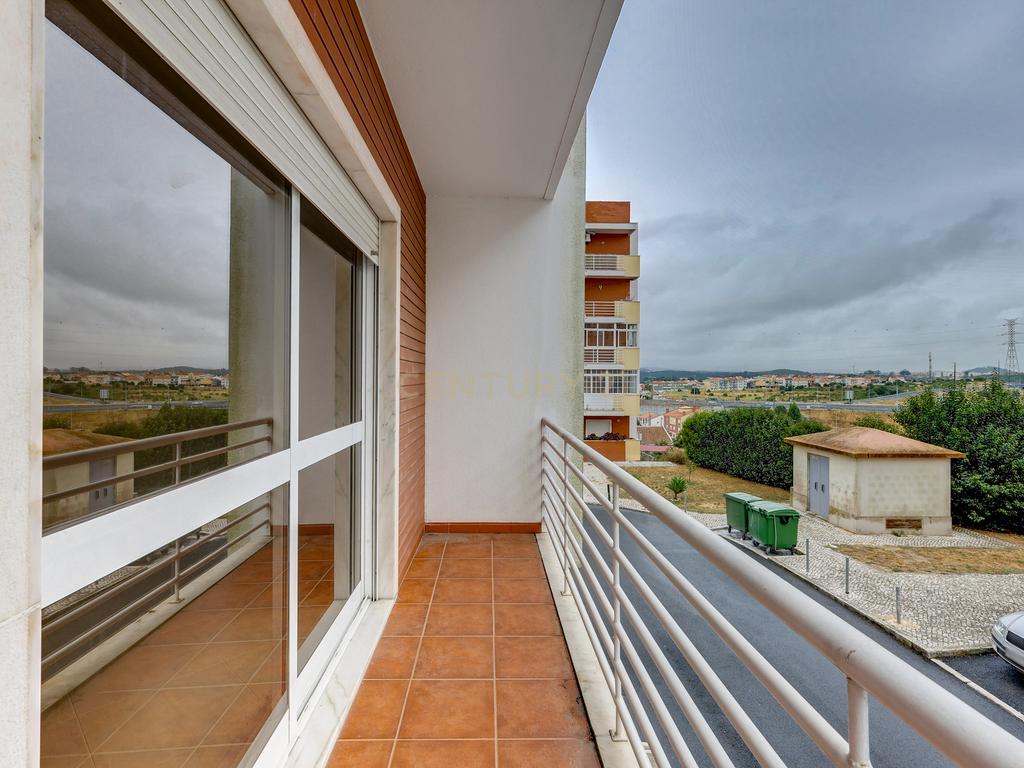 Apartamento T2 C/Elevador em Belas                                                                                                                                                              - Image 10