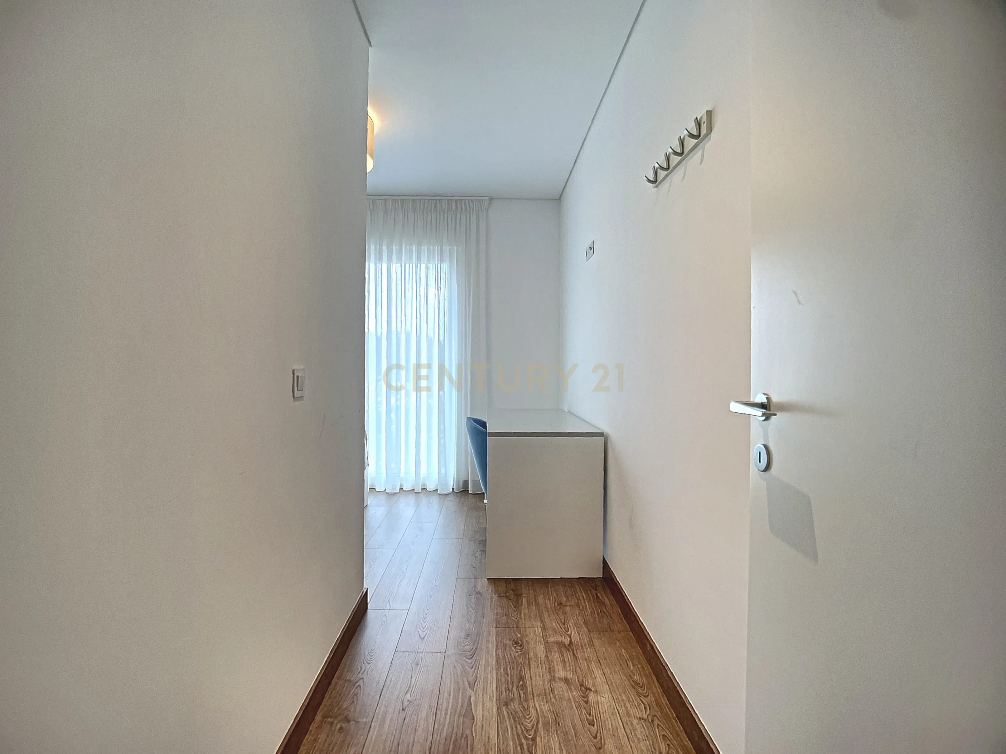 Duplex inserido no condomínio de luxo em Nazaré - Image 26