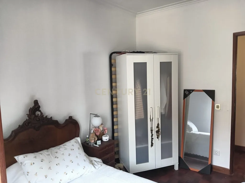 Apartamento T2 à Rendar - Vista Mar na Parede - Image 15