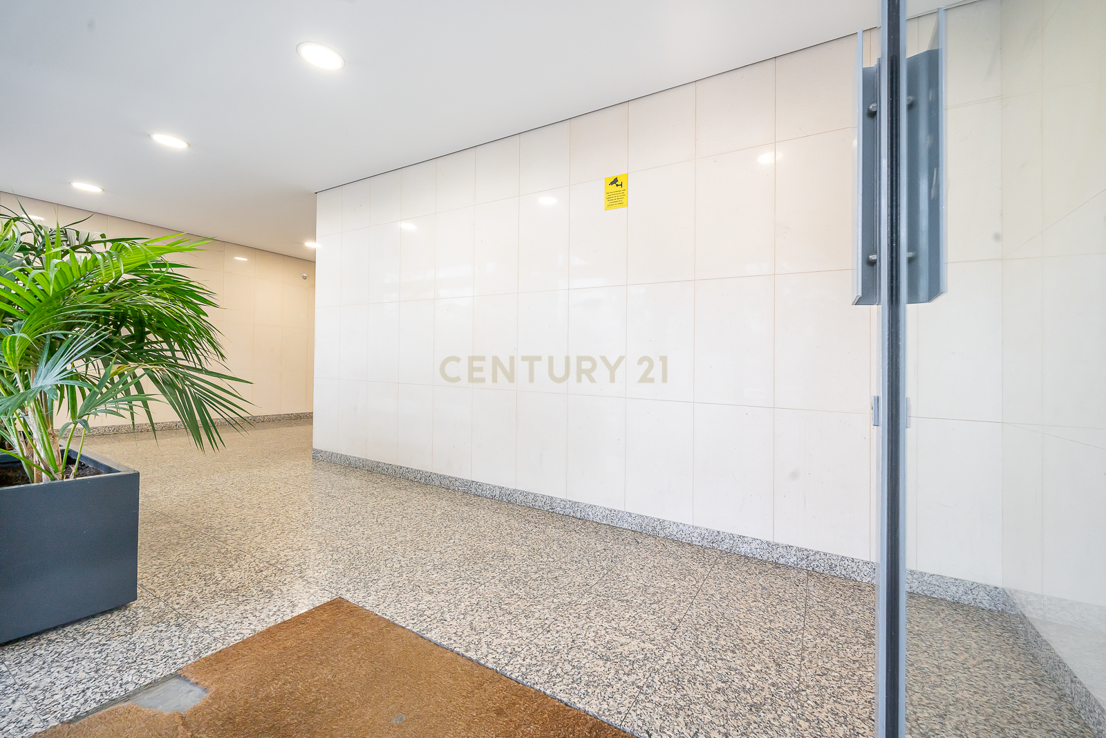 Arrendamento T1 em Alvalade/ Campo Grande 1.700 euros - Image 11