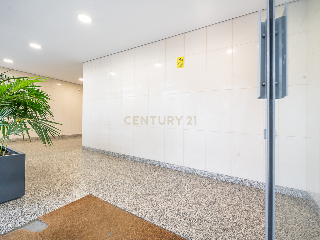 Arrendamento T1 em Alvalade/ Campo Grande 1.700 euros - Image 11