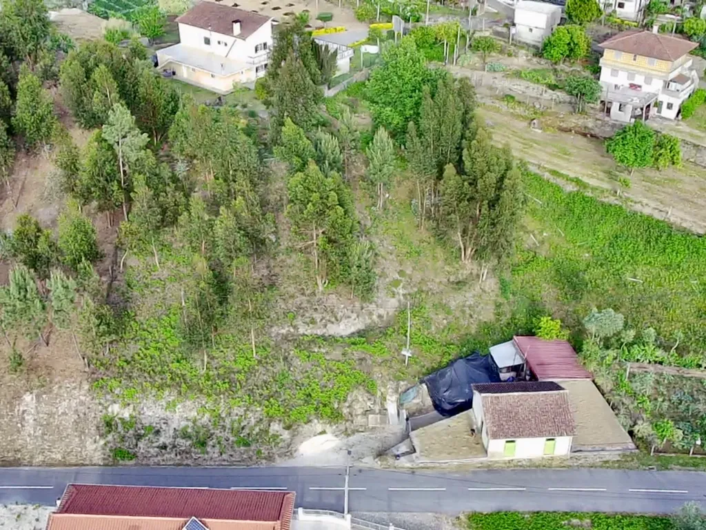 Terreno construção Póvoa de Lanhoso - Image 13