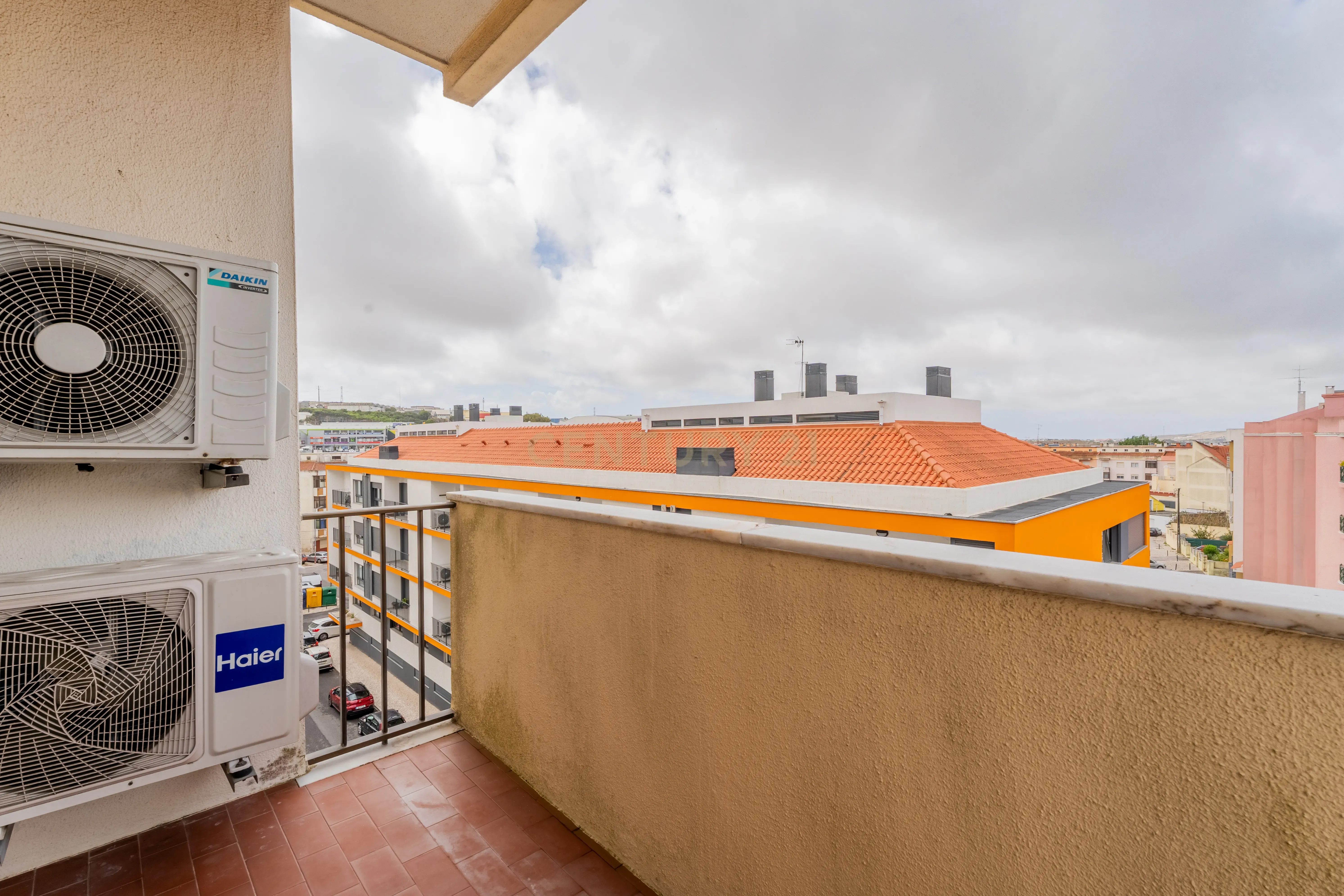 Fotografia 8 de Uma oportunidade para viver ou investir em Agualva-Cacém