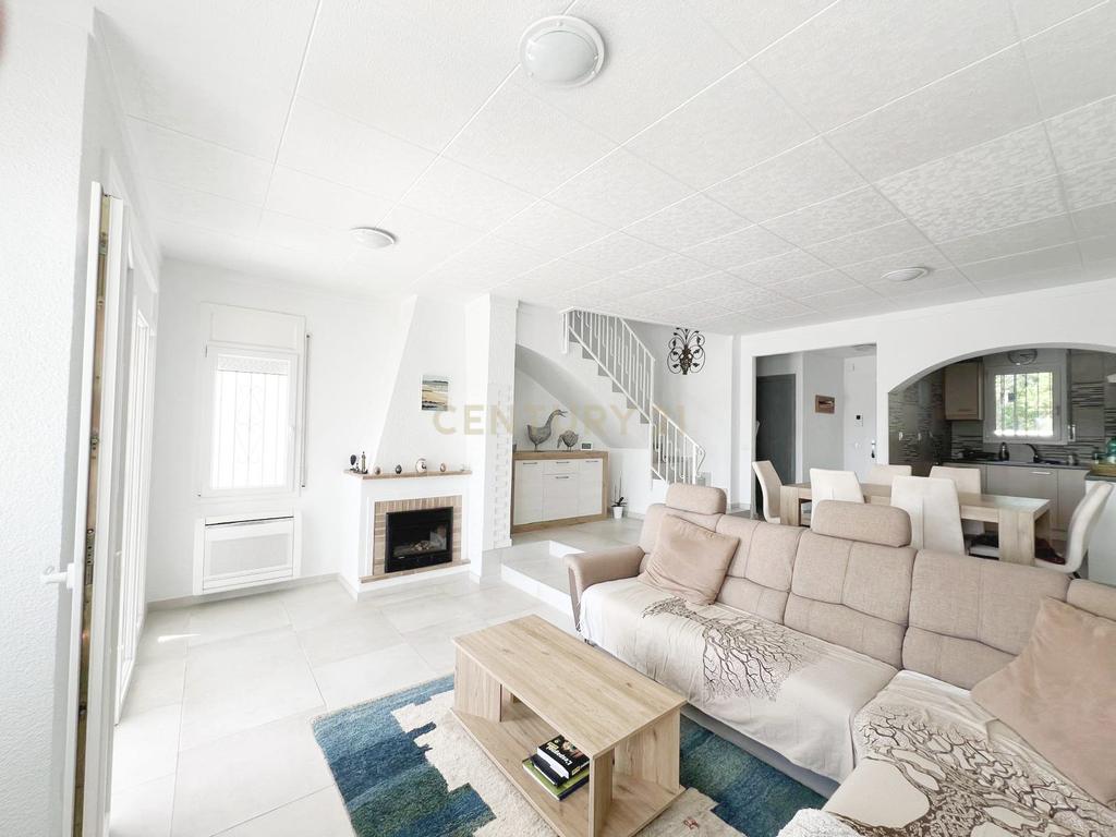 Luxuosa Moradia com Vista Panorâmica em Girona, Cataluña - Image 10