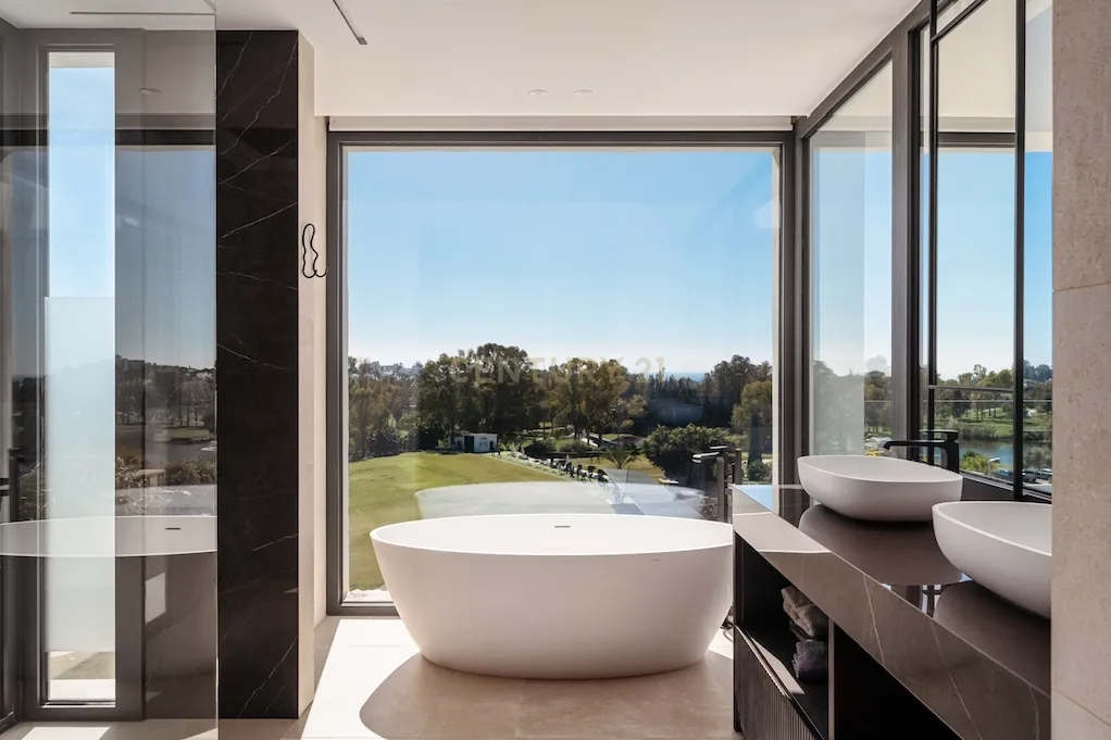 Villa Opal: Uma Obra-Prima de Elegância Moderna com Vistas Panorâmicas em La Alquería - Image 18
