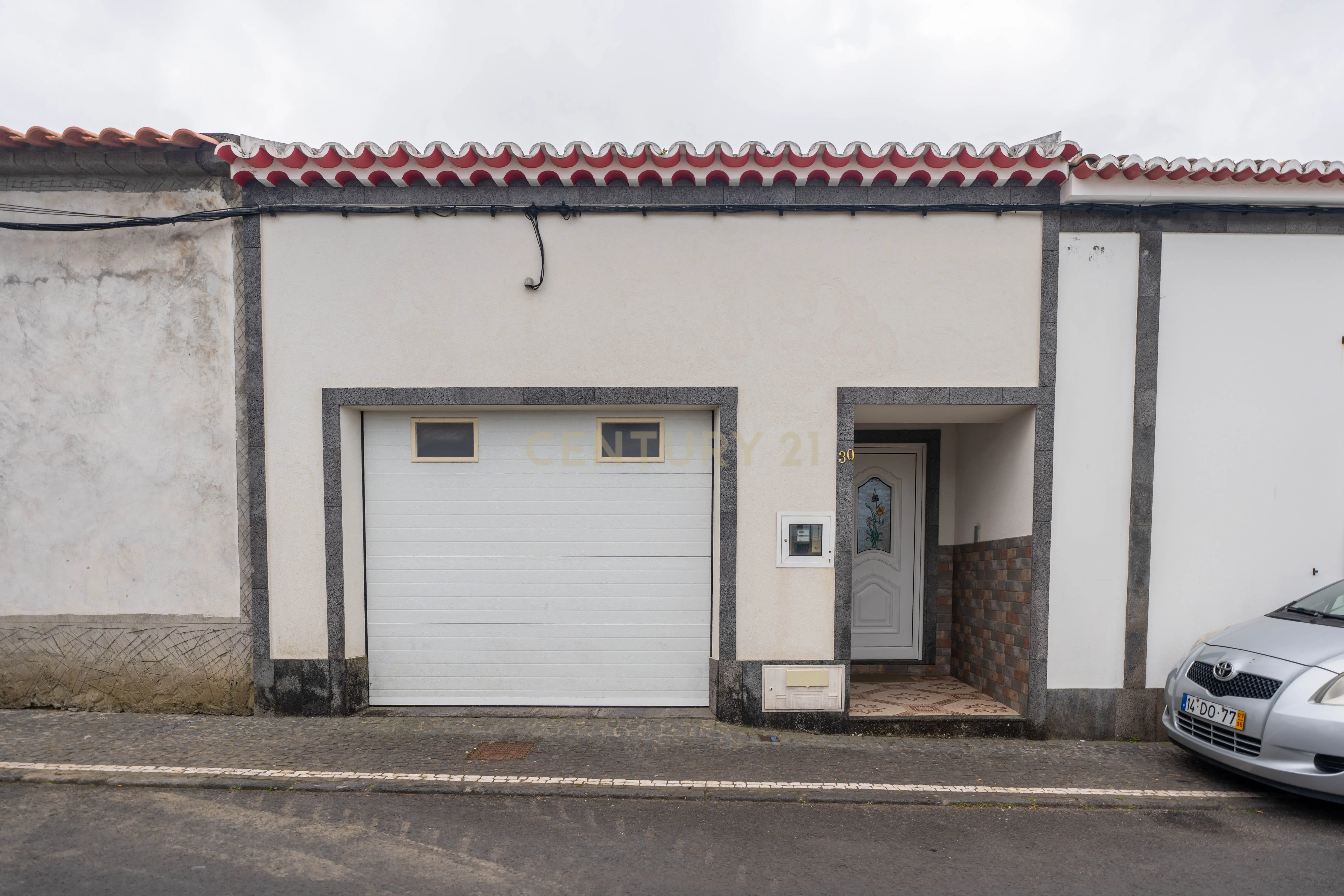 Moradia T3 – Ribeira Seca, Ribeira Grande – Localização privilegiada - Image 1