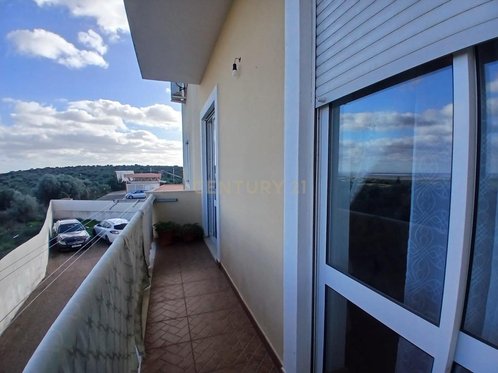 Apartamento T2 em Caia, Elvas - Oportunidade Única! - Image 1