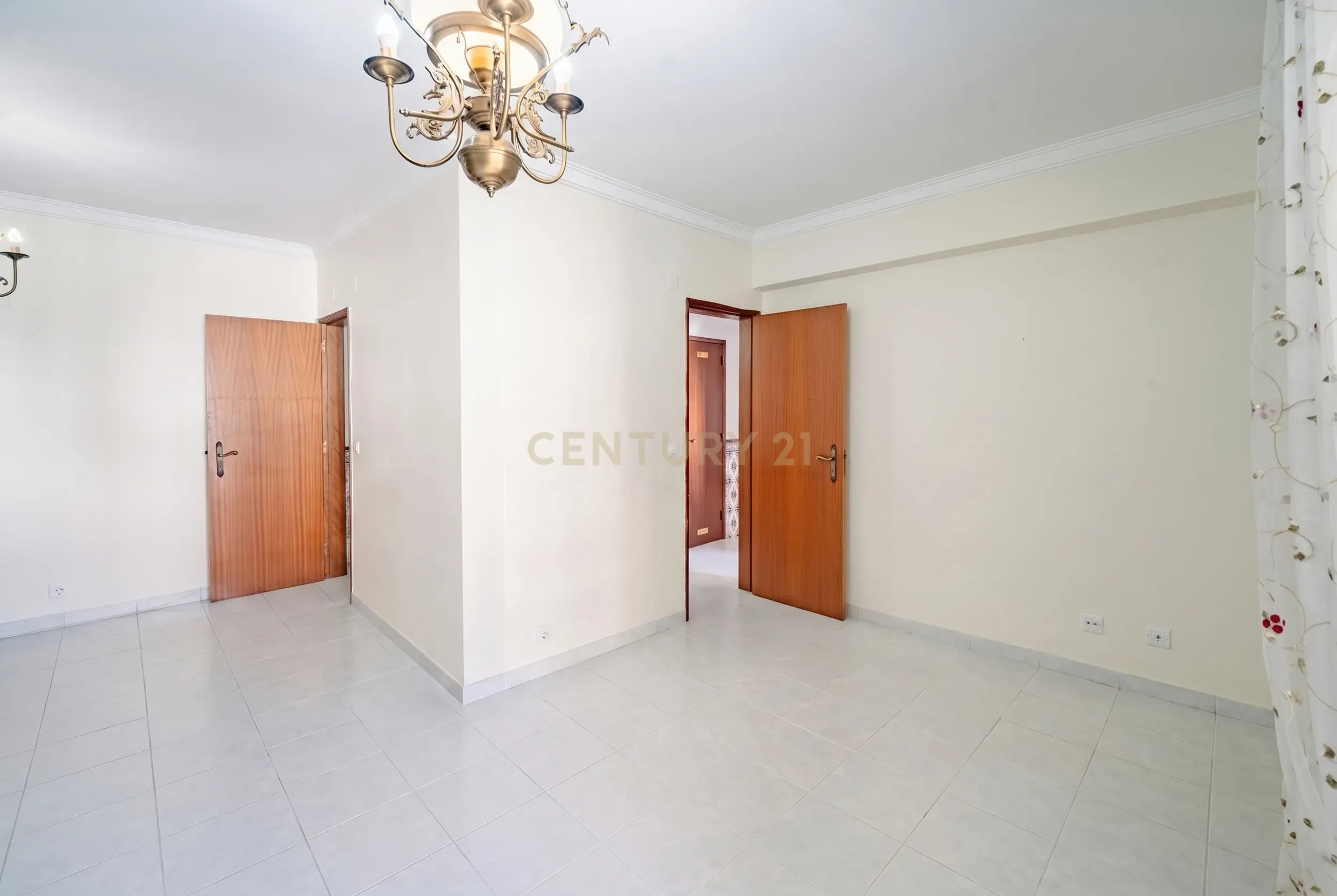 Fotografia 7 de Apartamento T3 em Amora, Seixal - Oportunidade Única!