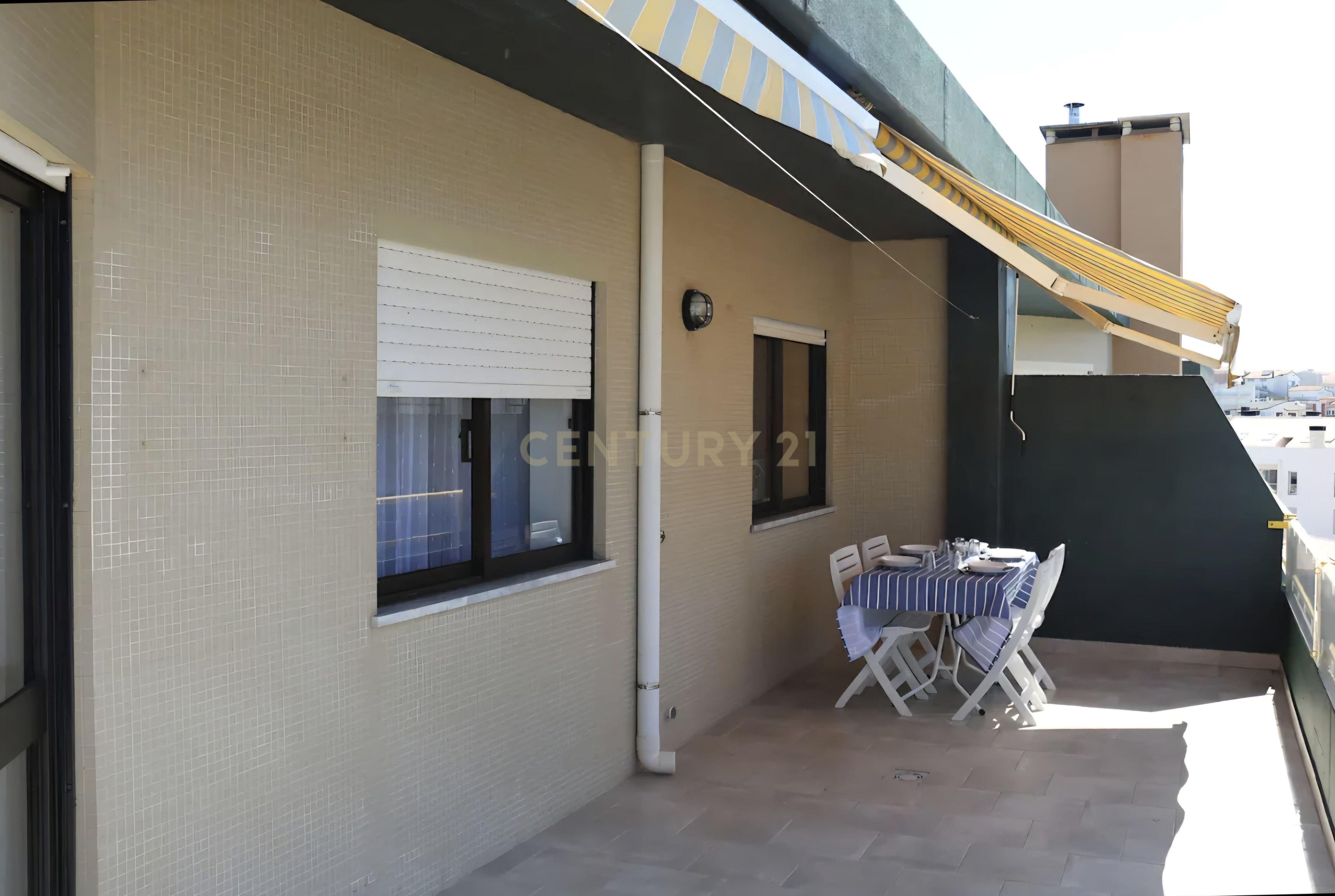 Fotografia 8 de Apartamento T2 com Vista Mar | Último Piso | Tamargueira, Buarcos – Figueira da Foz