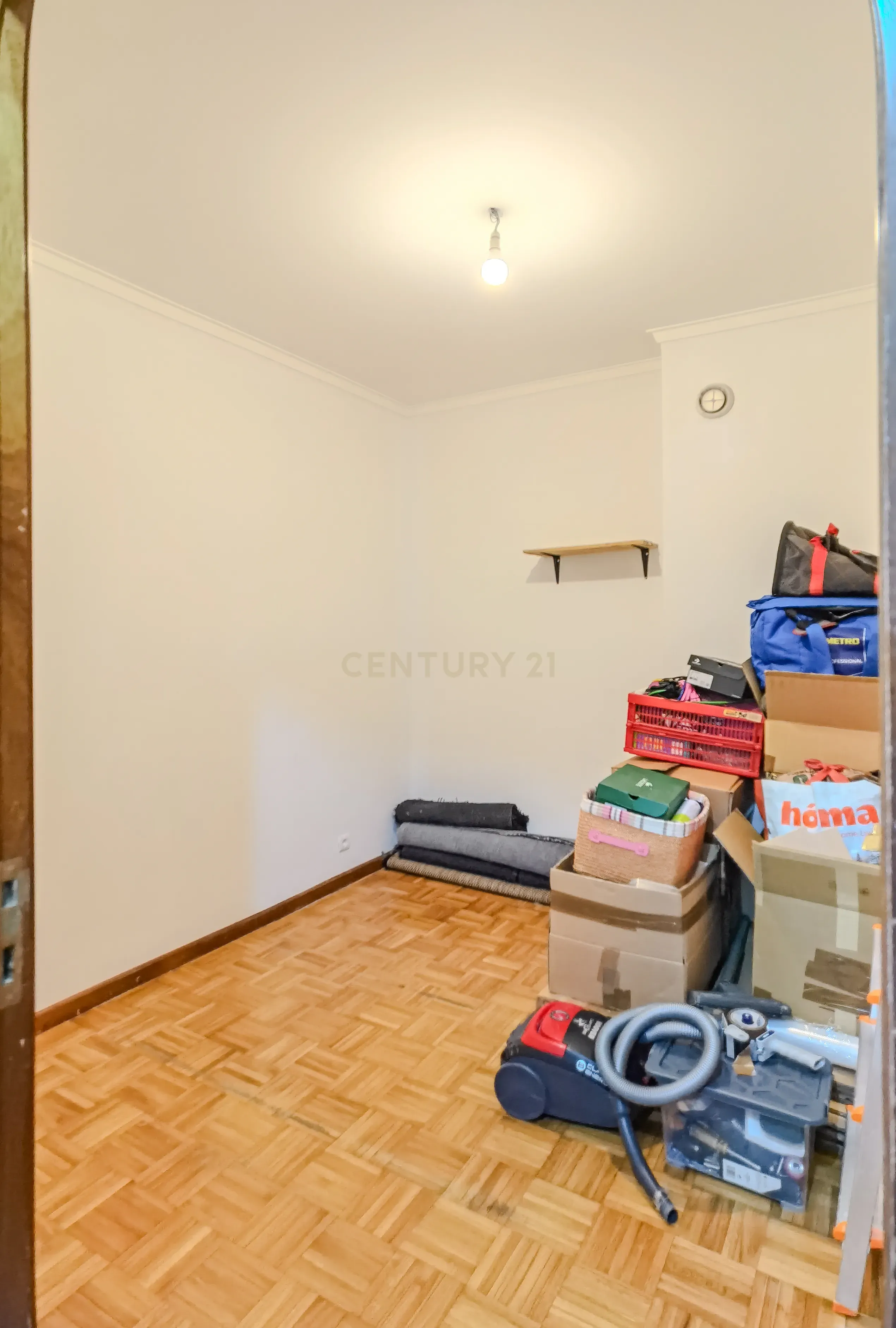 Apartamento T1+1 com Garagem e Vista Rio, Oliveira do Douro, Vila Nova de Gaia - Image 28