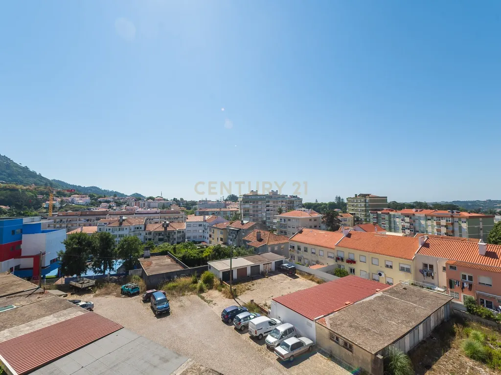 T2 de Charme na Portela de Sintra | Suite, Varandas e Vista Panorâmica - Image 14