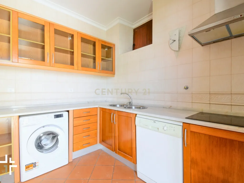 Moradia T2 com Jardim e Alpendres Exclusivos | São Pedro do Estoril - Image 21