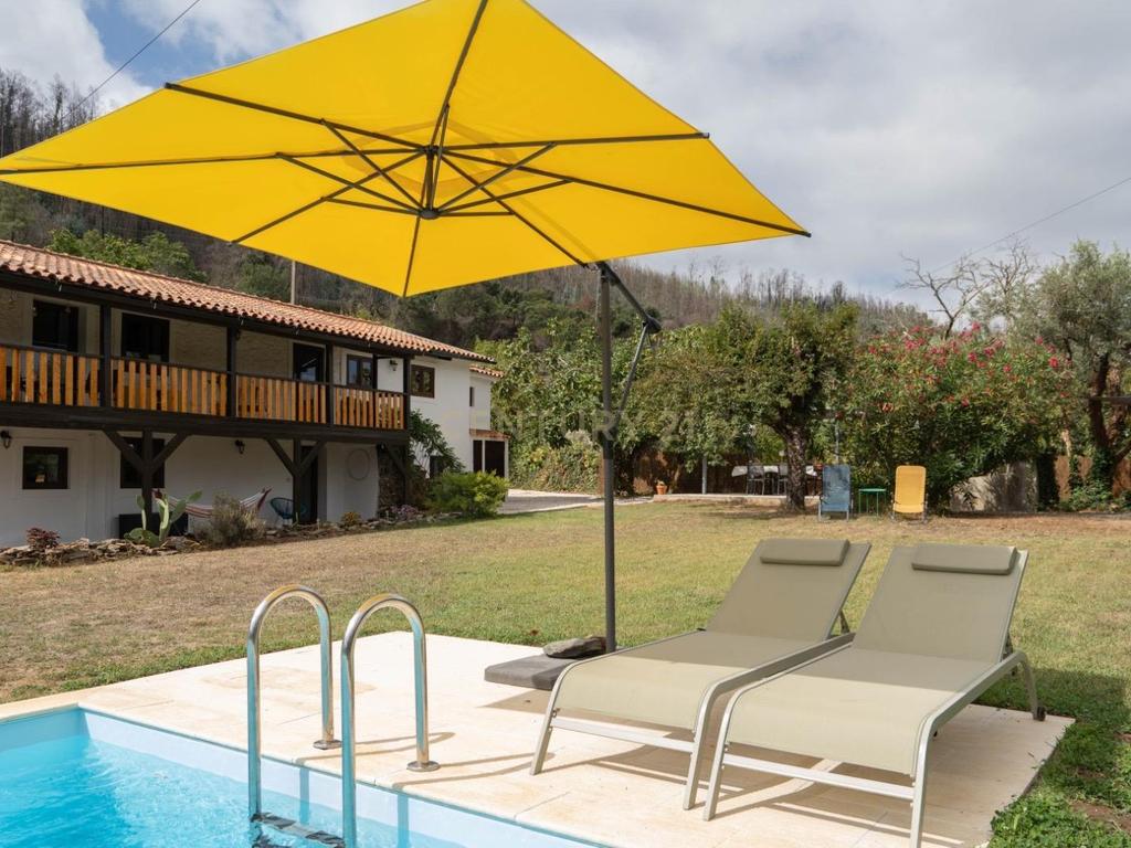Incrível Moradia T4, piscina de água salgada, ar condicionado, energia solar, amplo terreno e vistas fabulosas! - Image 1