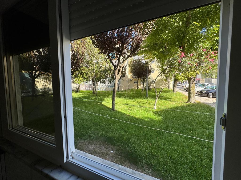 Apartamento T3 remodelado na zona do Parque Municipal - Image 18