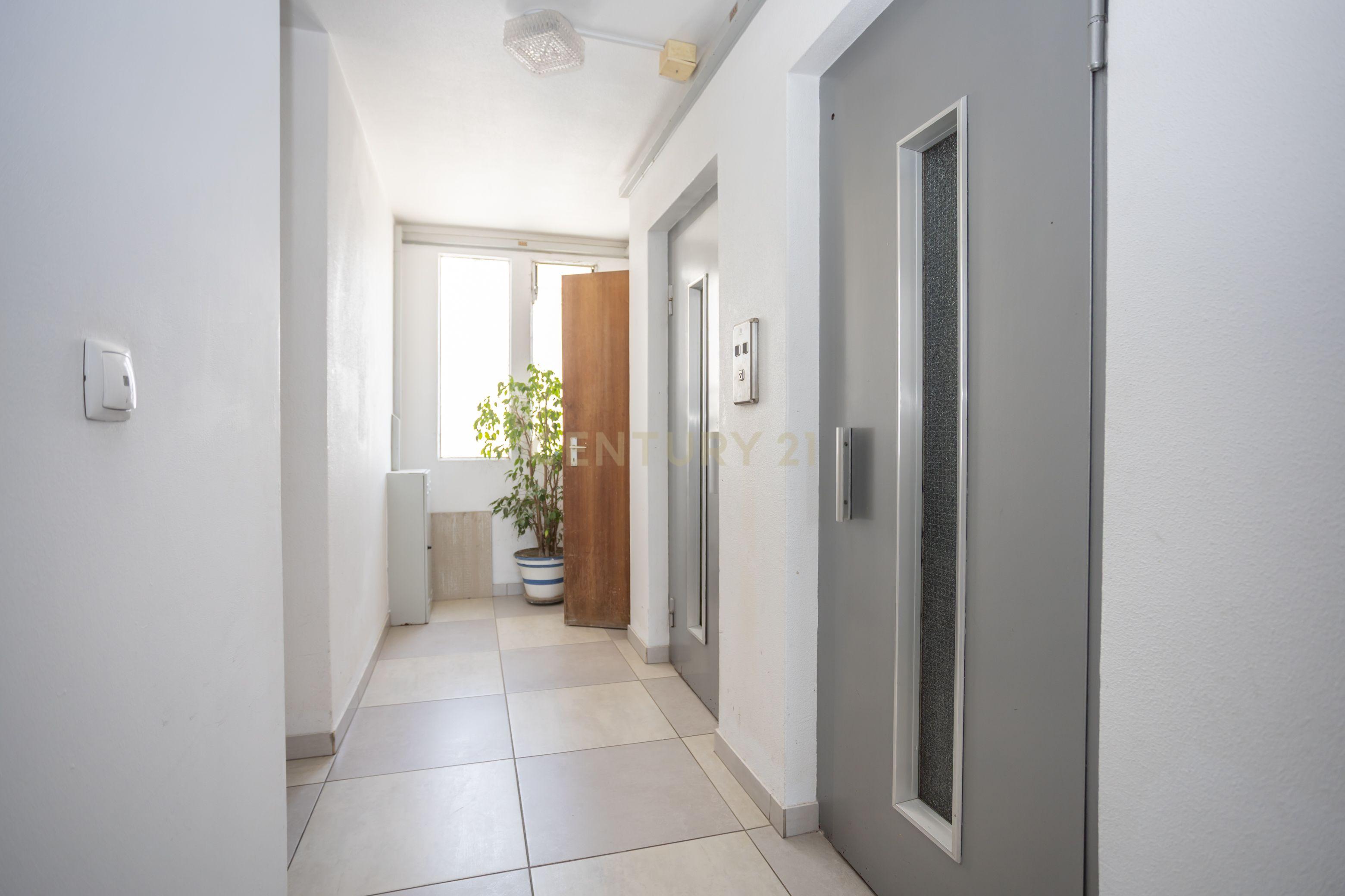Apartment in Palmela, Carvalhos - View 2