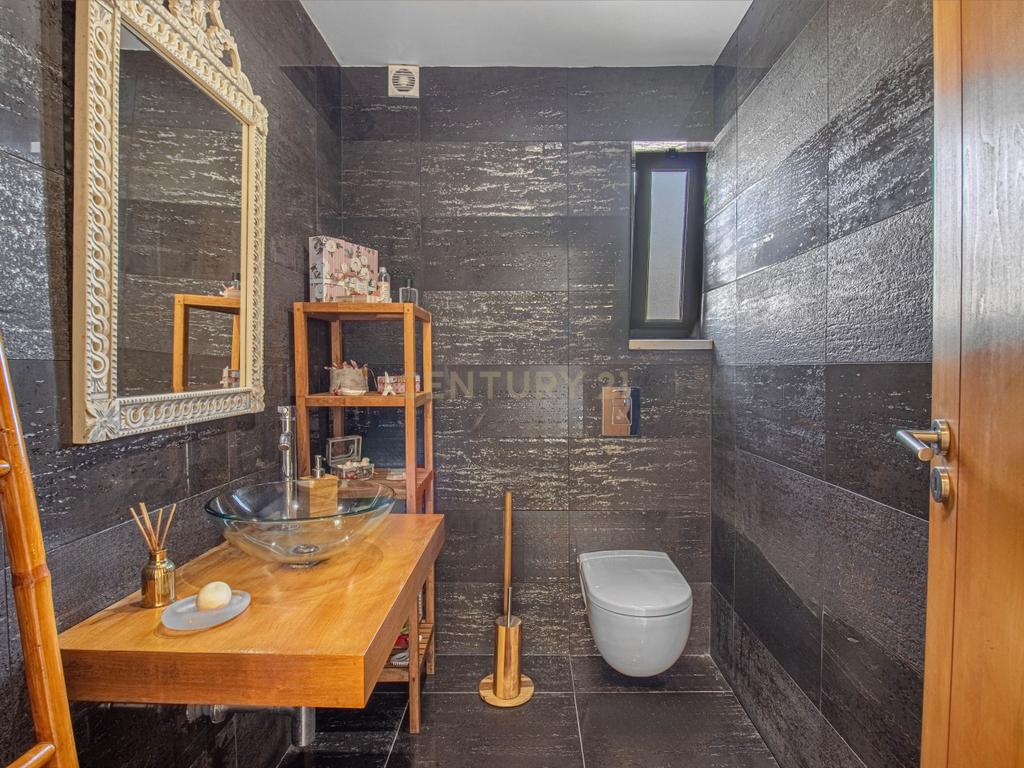 Moradia Isolada T4 291m2 em Lote de 1050 m2 em Mucifal, Colares, Sintra - Image 22
