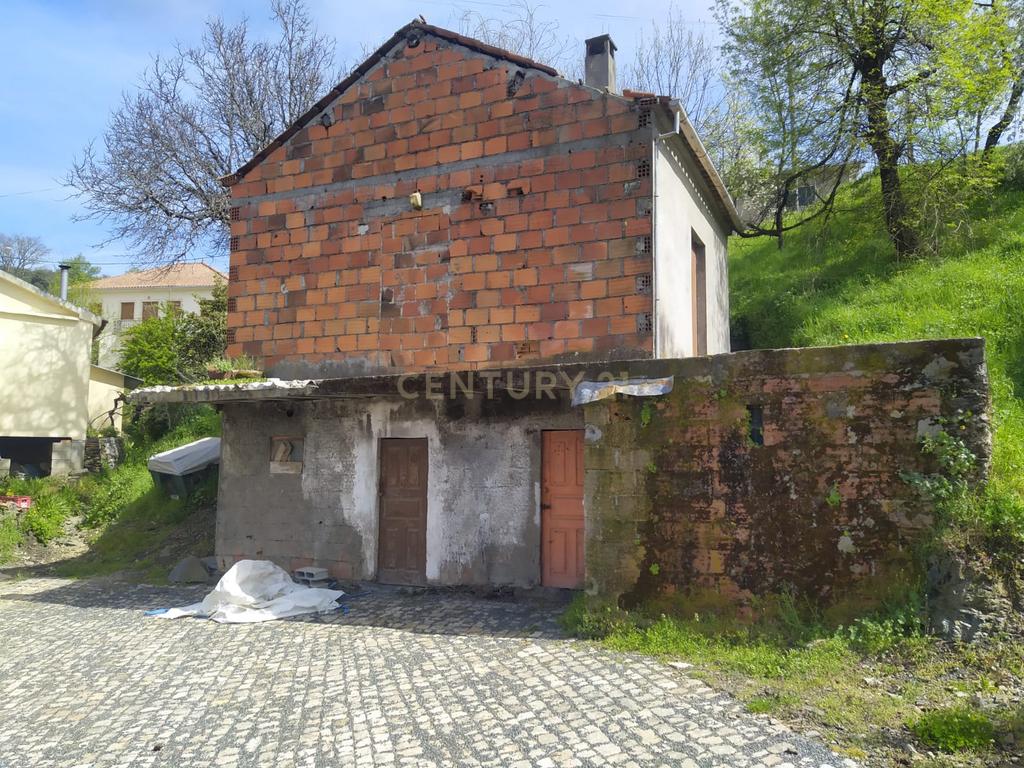 Moradia para recuperar - Veigas (Quintanilha) - Image 5