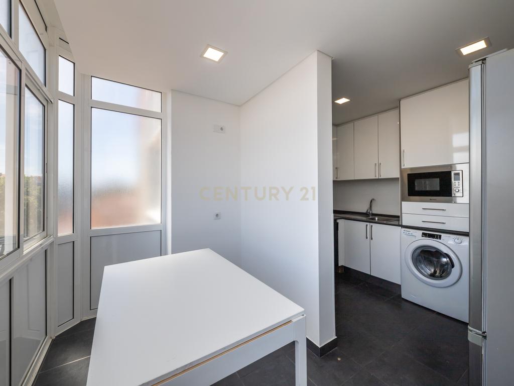 Apartamento T3 para arrendamento - 5 piso c/elevador - Amora - Image 36