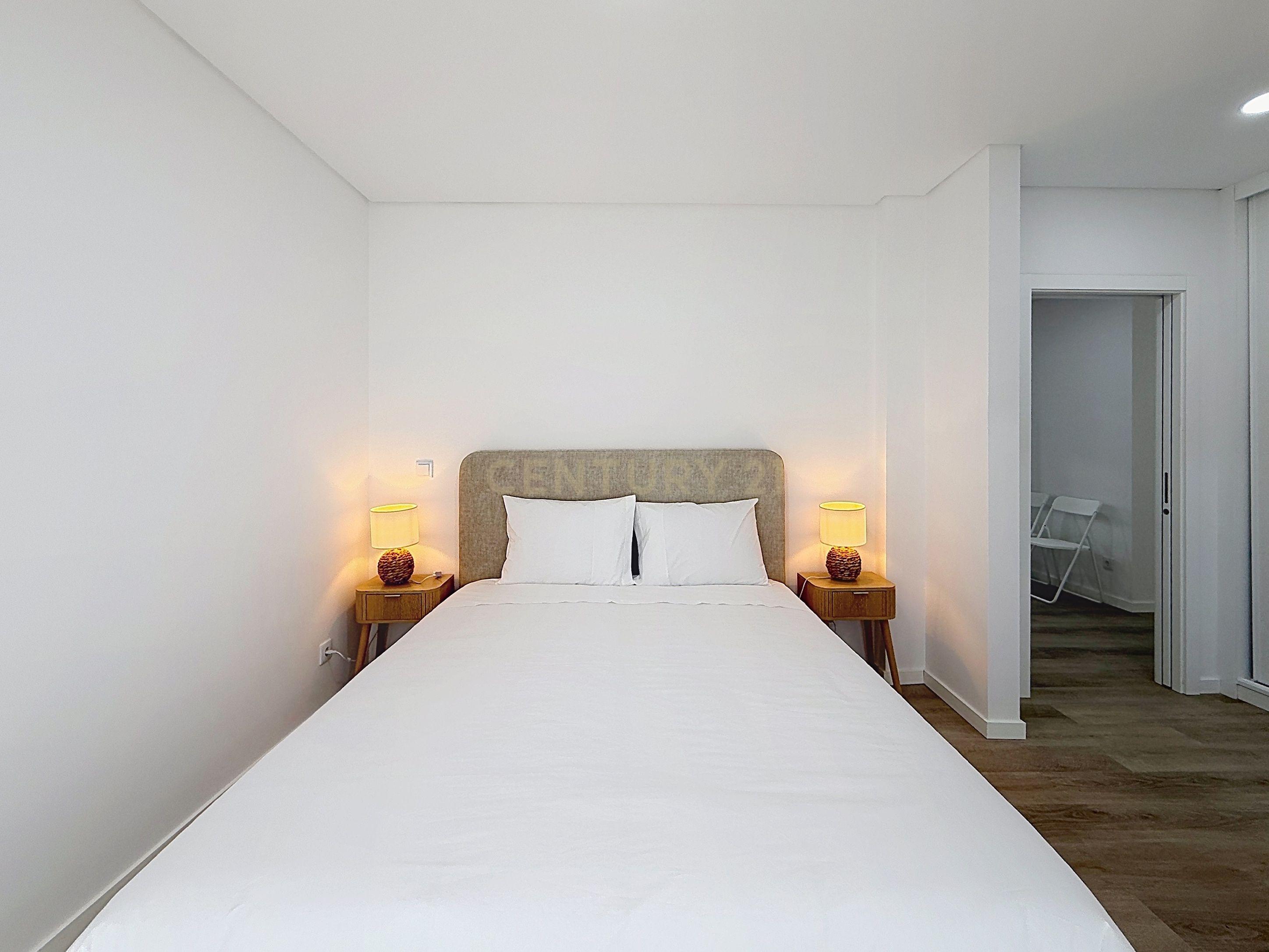 Fotografia 7 de Apartamento T2 Novo - Arrendamento no Centro da Nazaré