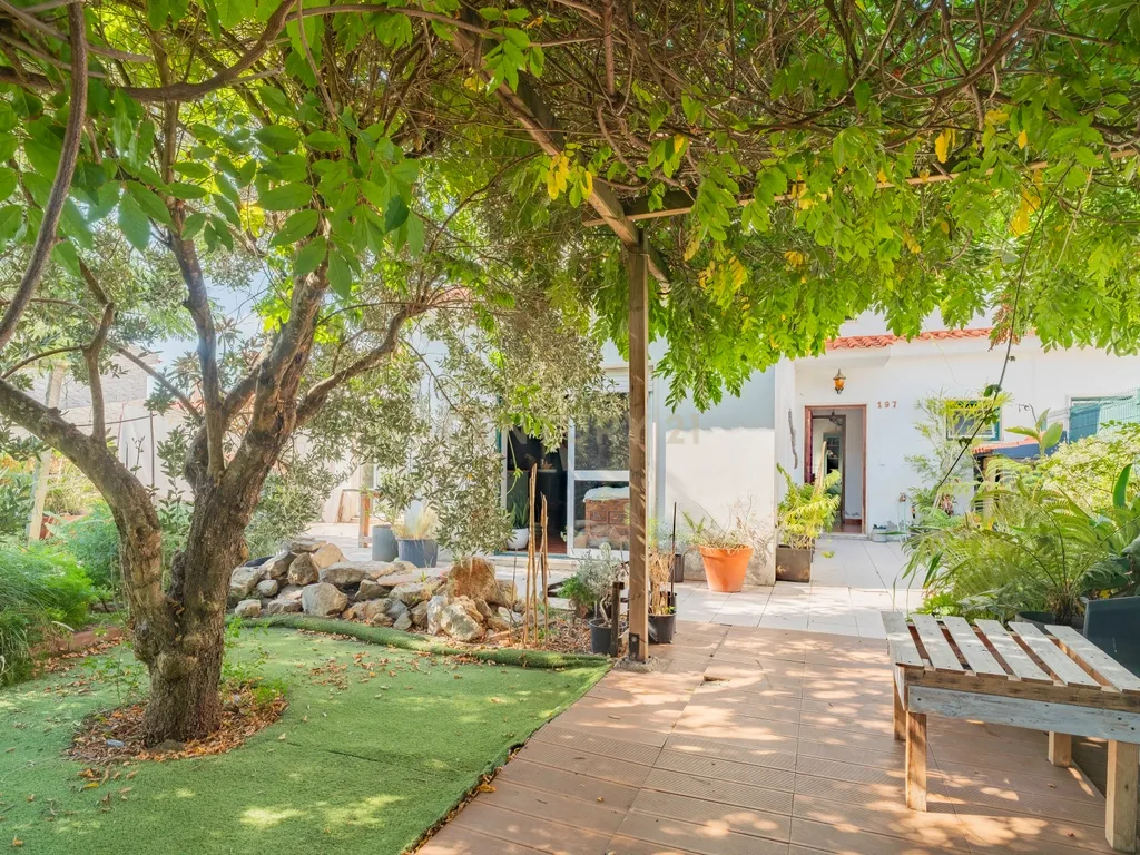 🏡 Moradia na Nazaré com enorme potencial de valorização - Image 8