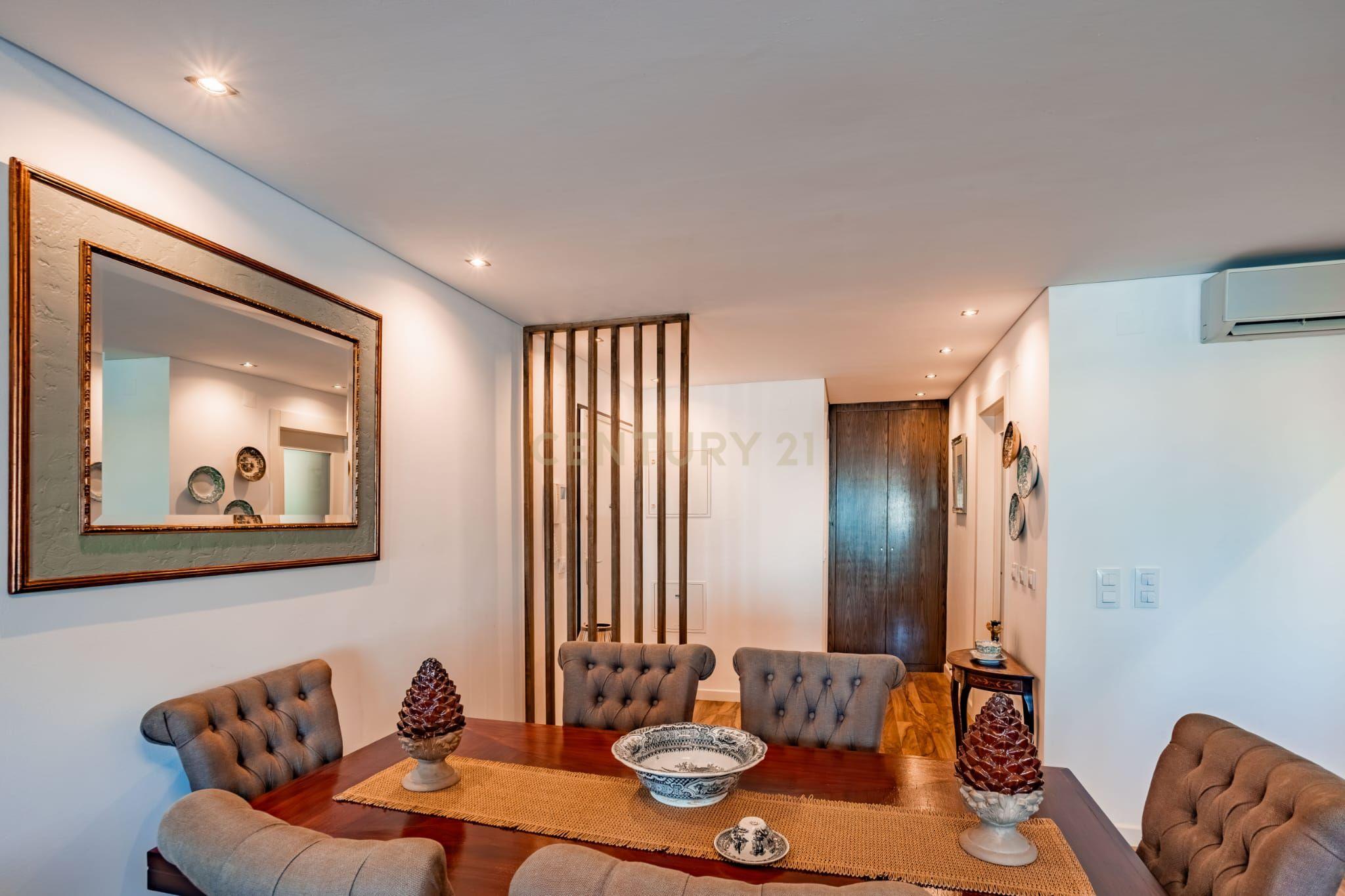 Fotografia 7 de T3 Remodelado com Garagem, Arrecadação e Excelentes Áreas