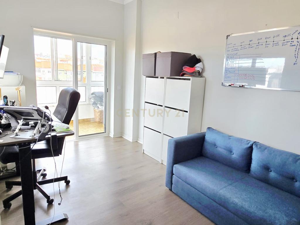 Apartamento T3 mobilado - Almada - Image 24