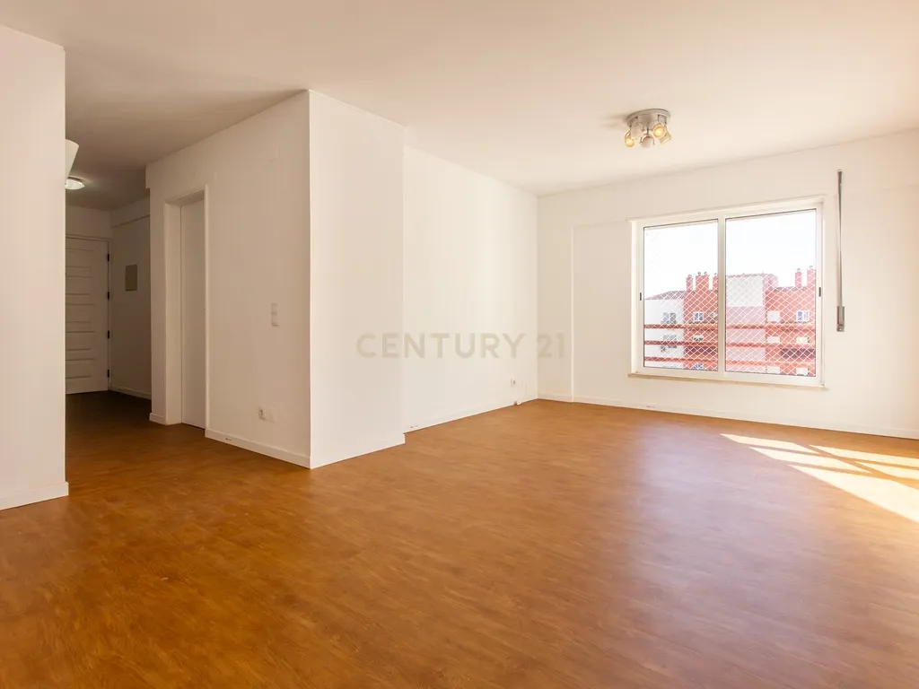 Apartamento T3, Lisboa, com um lugar de parqueamento e arrecadação. Oportunidade Única! - Image 20
