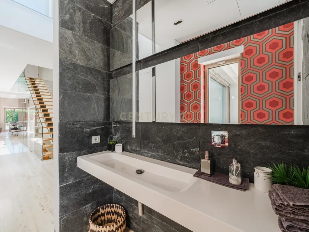 Moradia de luxo contemporânea com 6 suítes na Quinta da Marinha, Cascais - Image 24