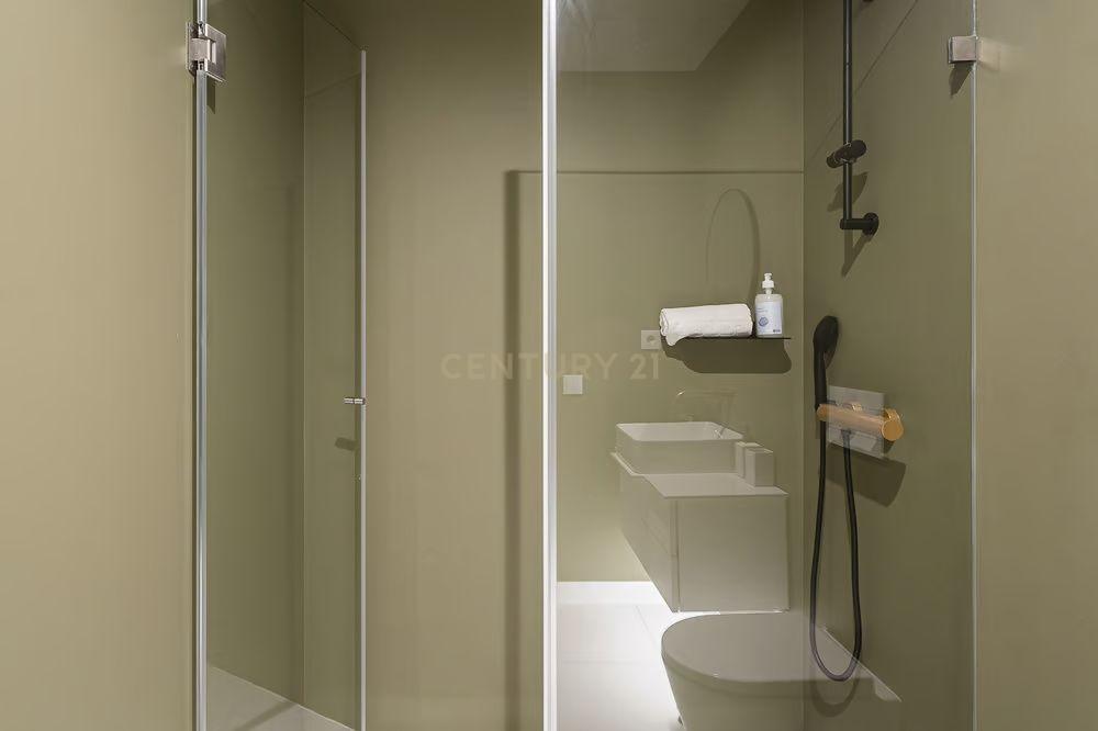 Apartamento T1 no Centro do Porto com Licença AL - Image 9