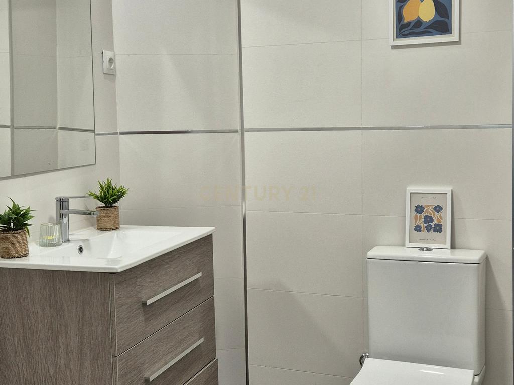  - Image 12