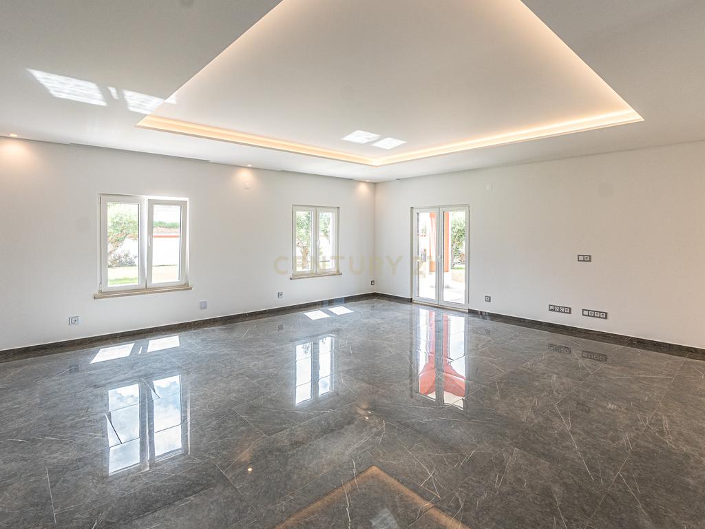 Moradia T6 de Luxo - 924 m² - Piscina - São Pedro da Cadeira - Nova - Image 10