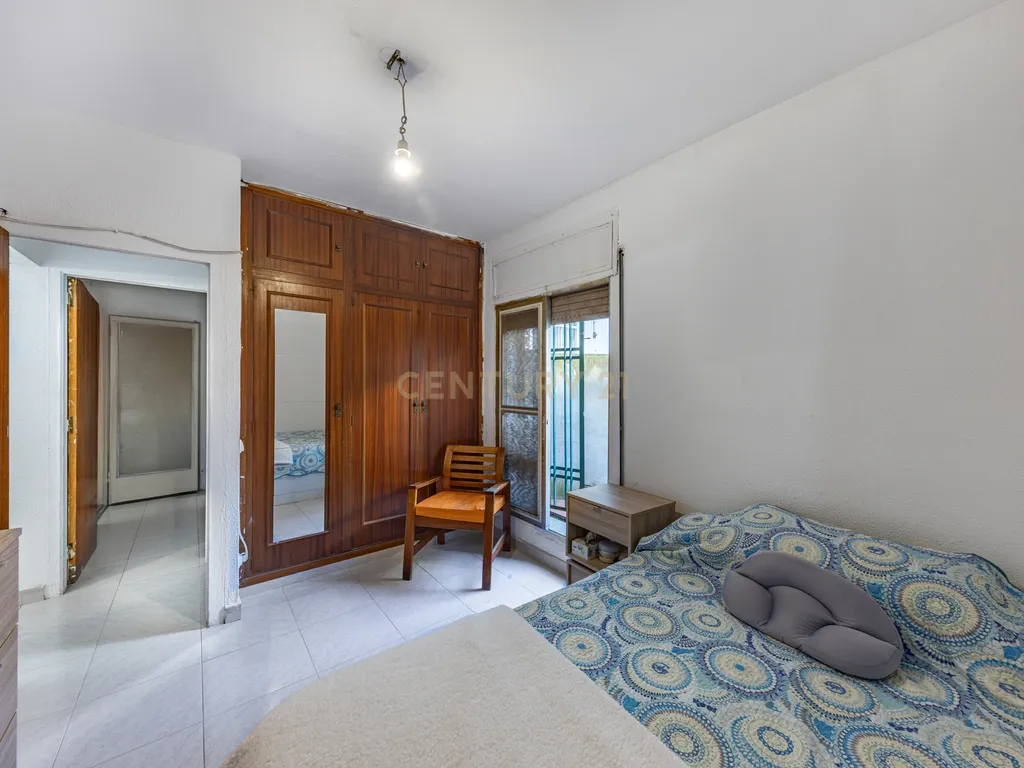 Apartamento luminoso com varanda e pátio na La Bòbila – Sitges - Image 15