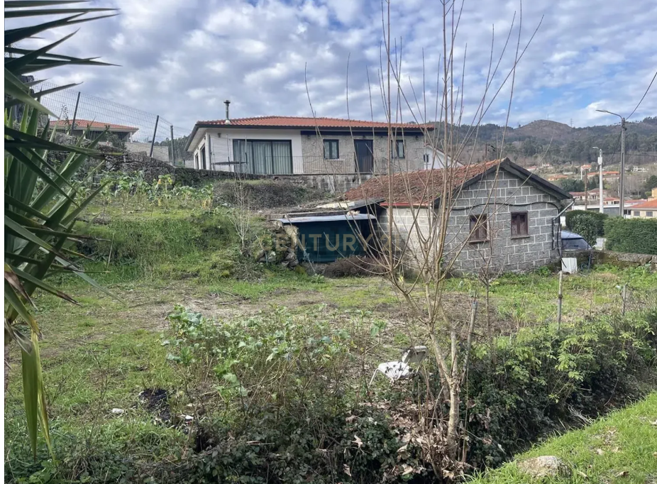 Oportunidade de Recuperação em Vieira do Minho - 31.000€ / RECH-1228 - Image 2