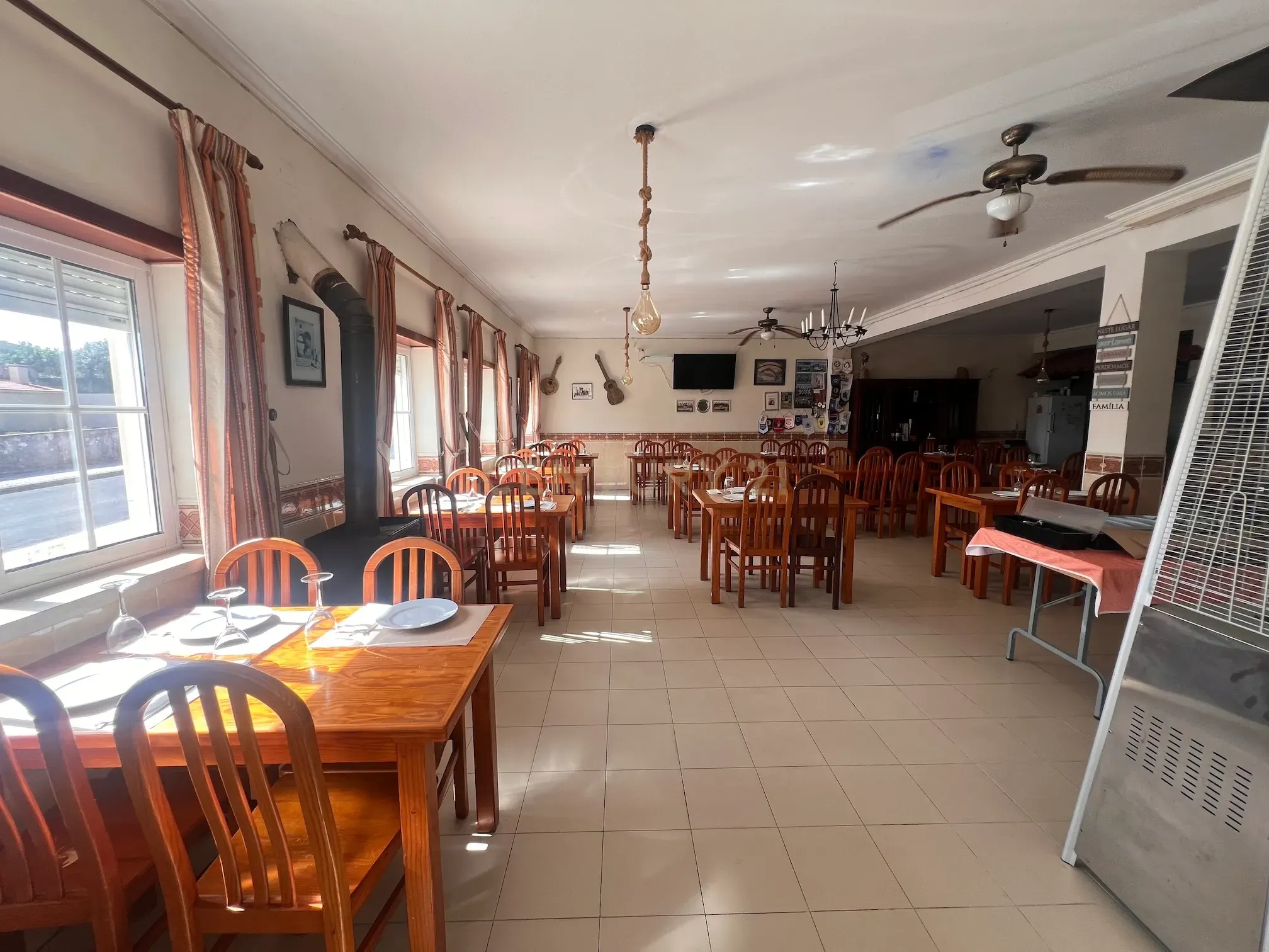 Fotografia 6 de Prédio no Nadadouro com 3 apartamentos + restaurante + potencial para mais 3 apartamentos