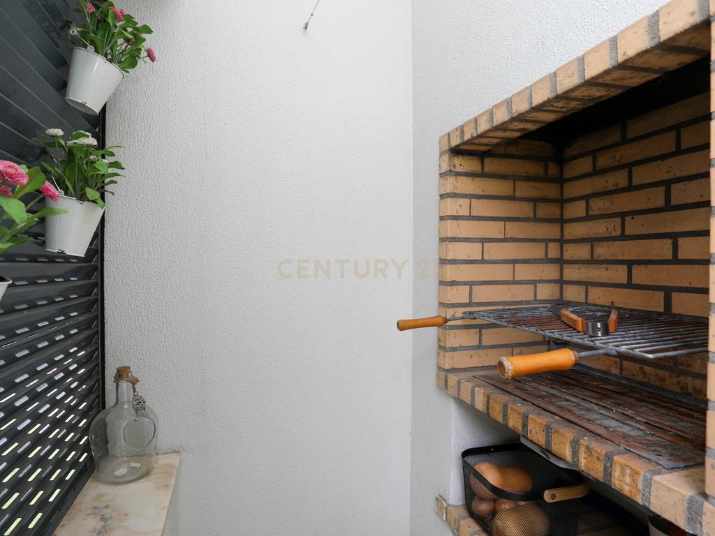 Apartamento T2 Moderno nas Colinas do Cruzeiro | 2 Lugares de Garagem e Varanda - Image 27