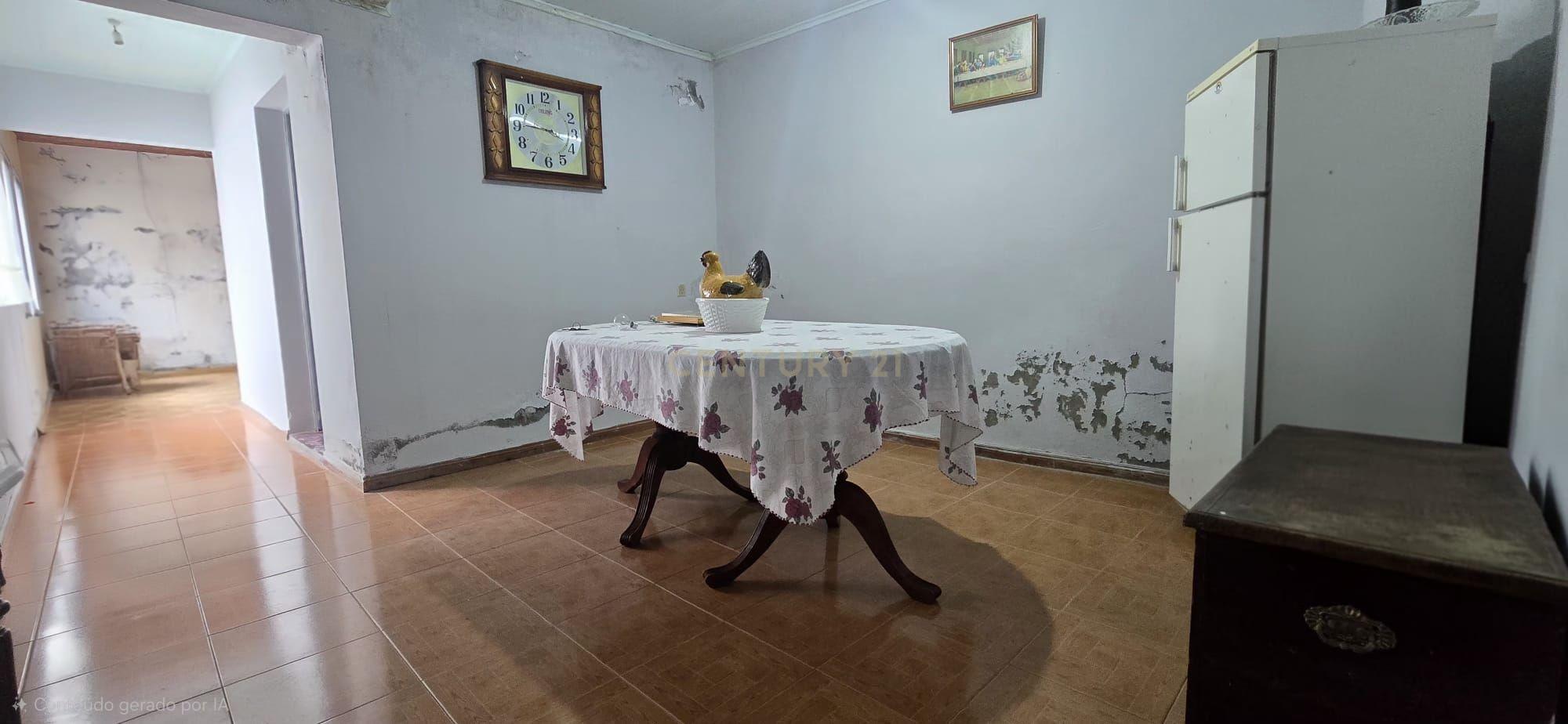 Fotografia 9 de Moradia com potencial para 2 habitações | Investimento | Ribeira Quente