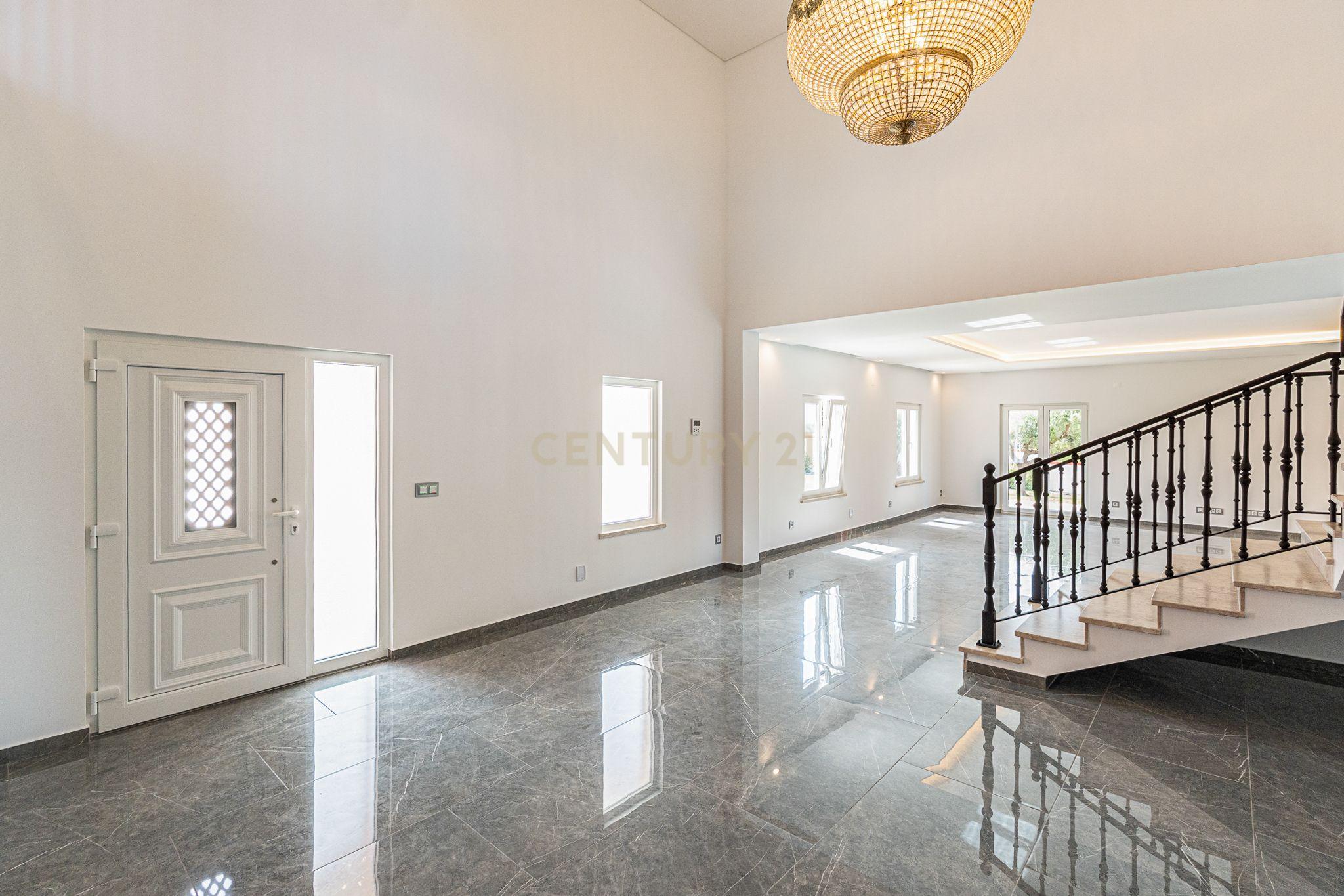 Fotografia 5 de Moradia T6 de Luxo - 924 m² - Piscina -  São Pedro da Cadeira - Nova