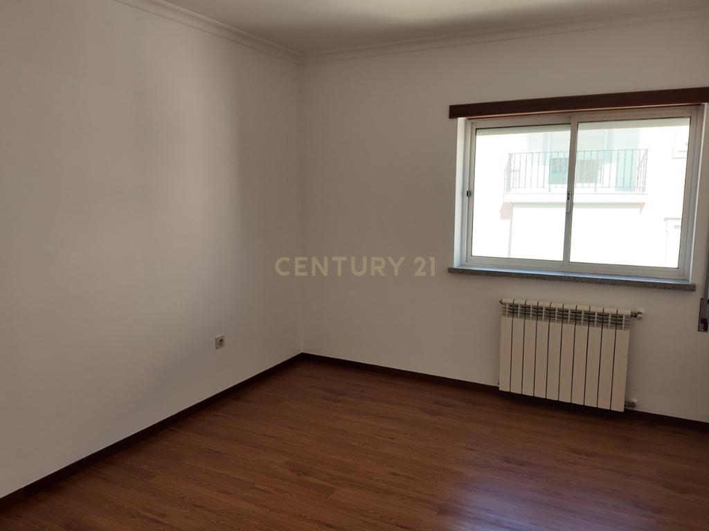Apartamento T2 em Covilhã e Canhoso  - Image 8