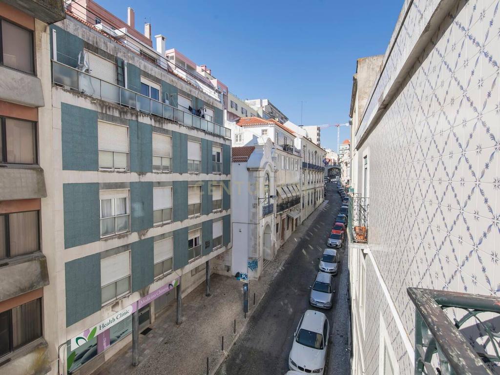 Apartamento T1 - Rua São Sebastião da Pedreira   - Image 23