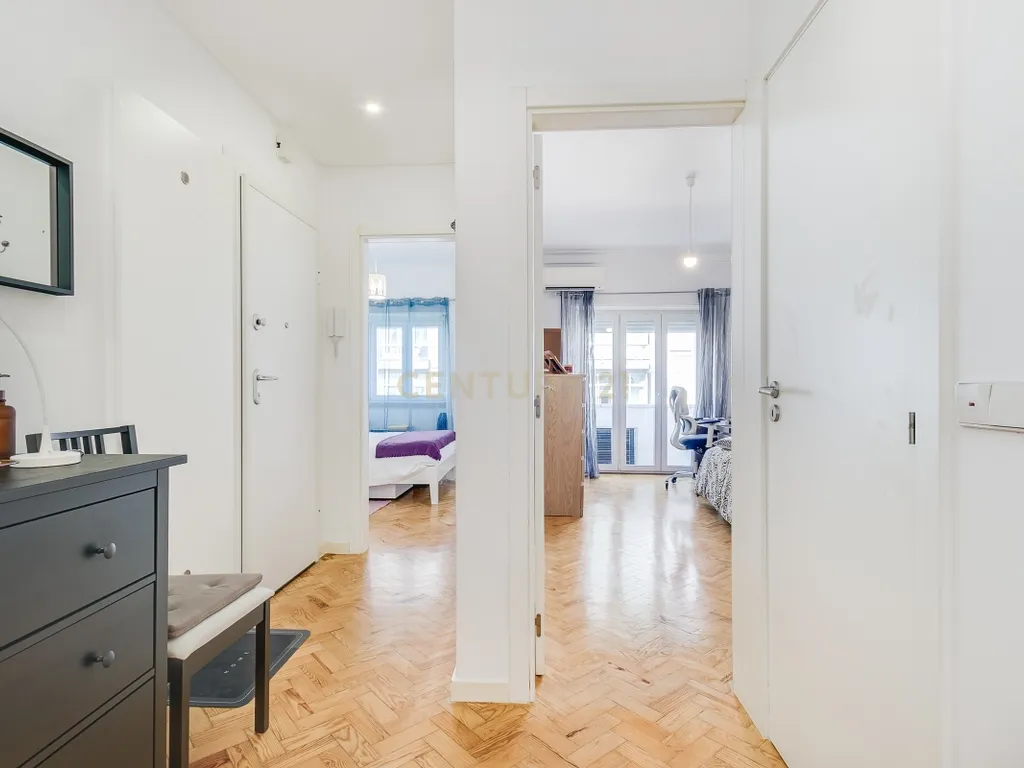 Apartamento T2 em Arroios - Image 13