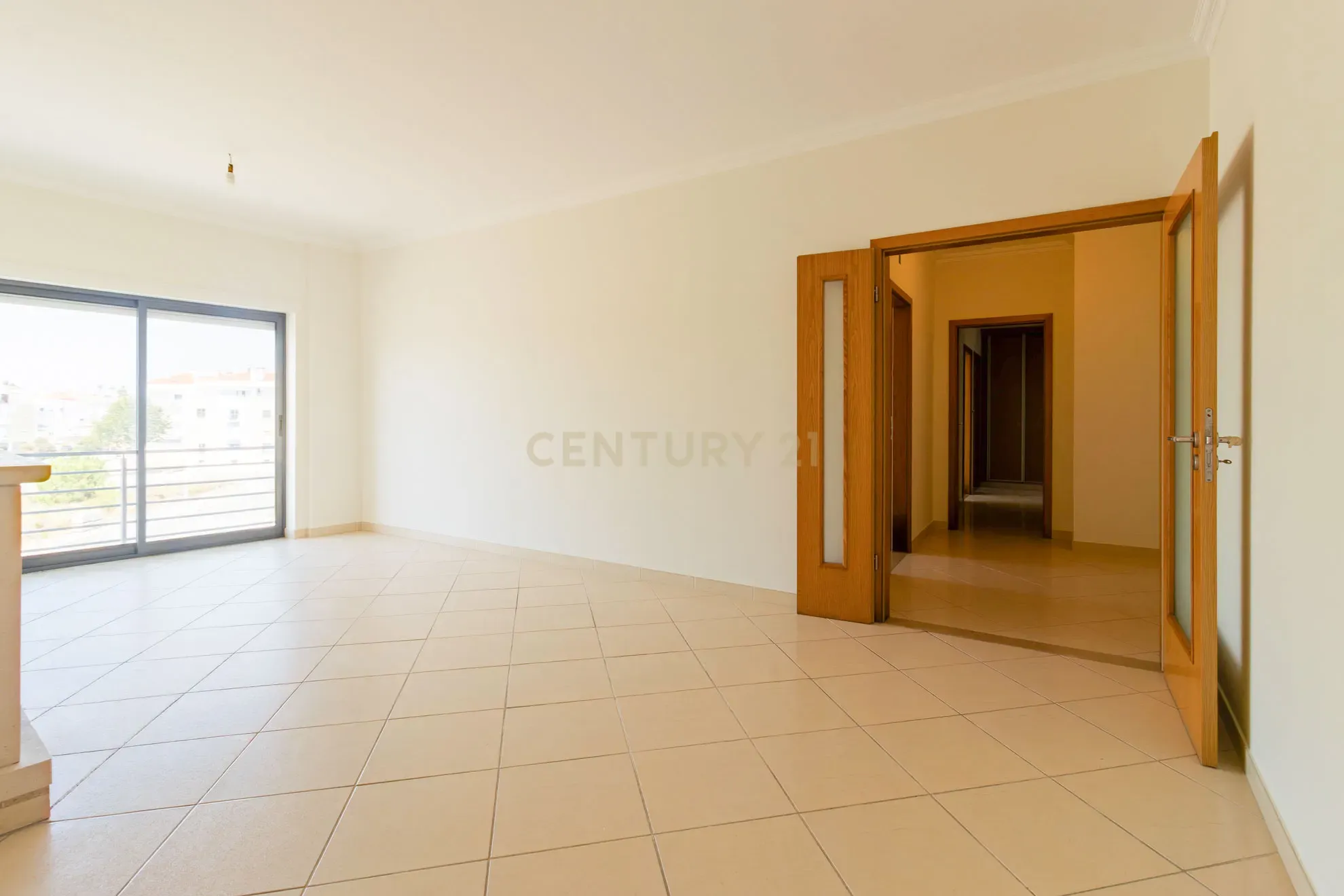 Fotografia 6 de Excelente Apartamento T2 com 2 WC e Garagem