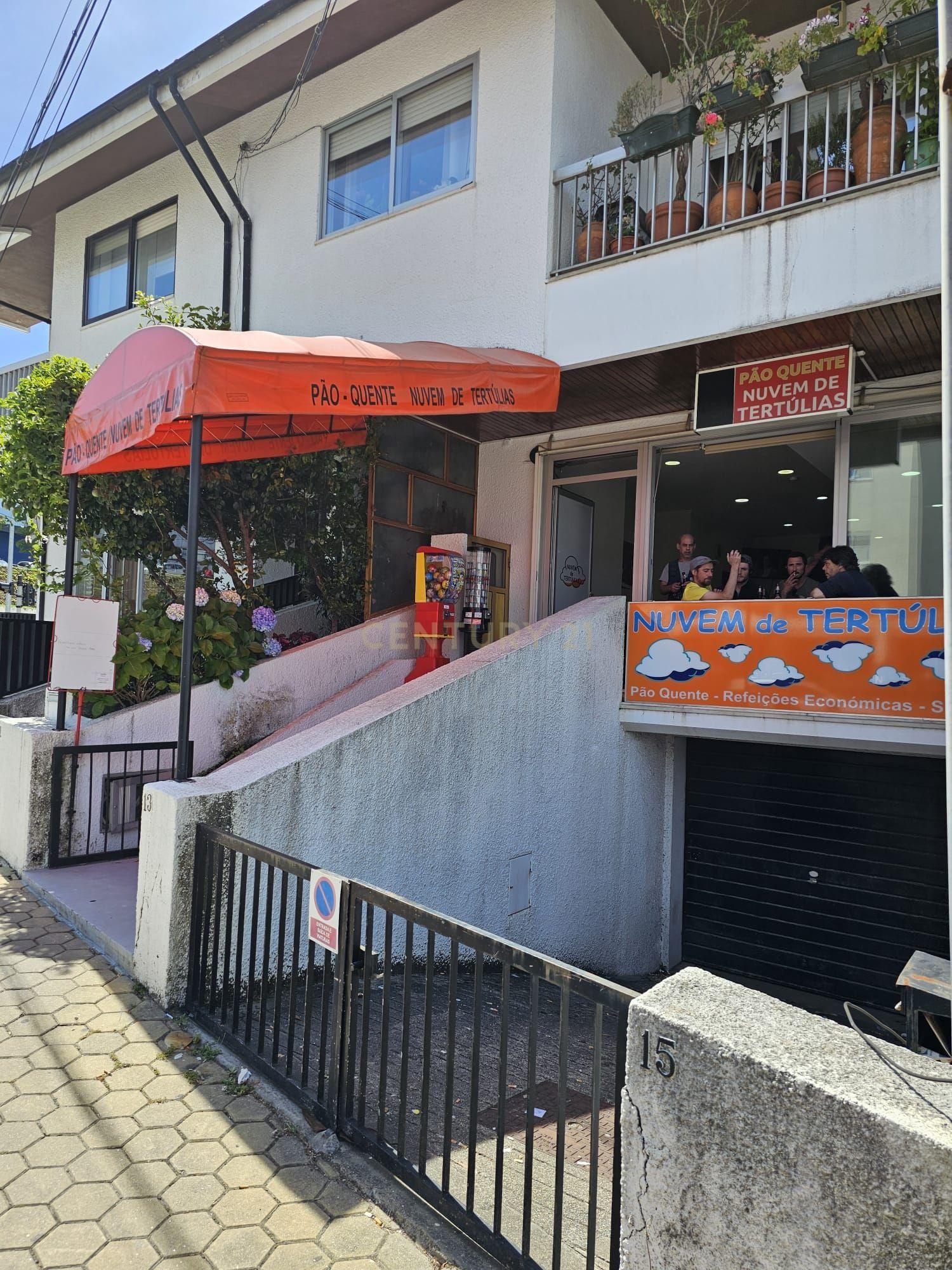 Pão Quente/cafetaria para trespasse à Salvador Caetano - N222 - Image 13